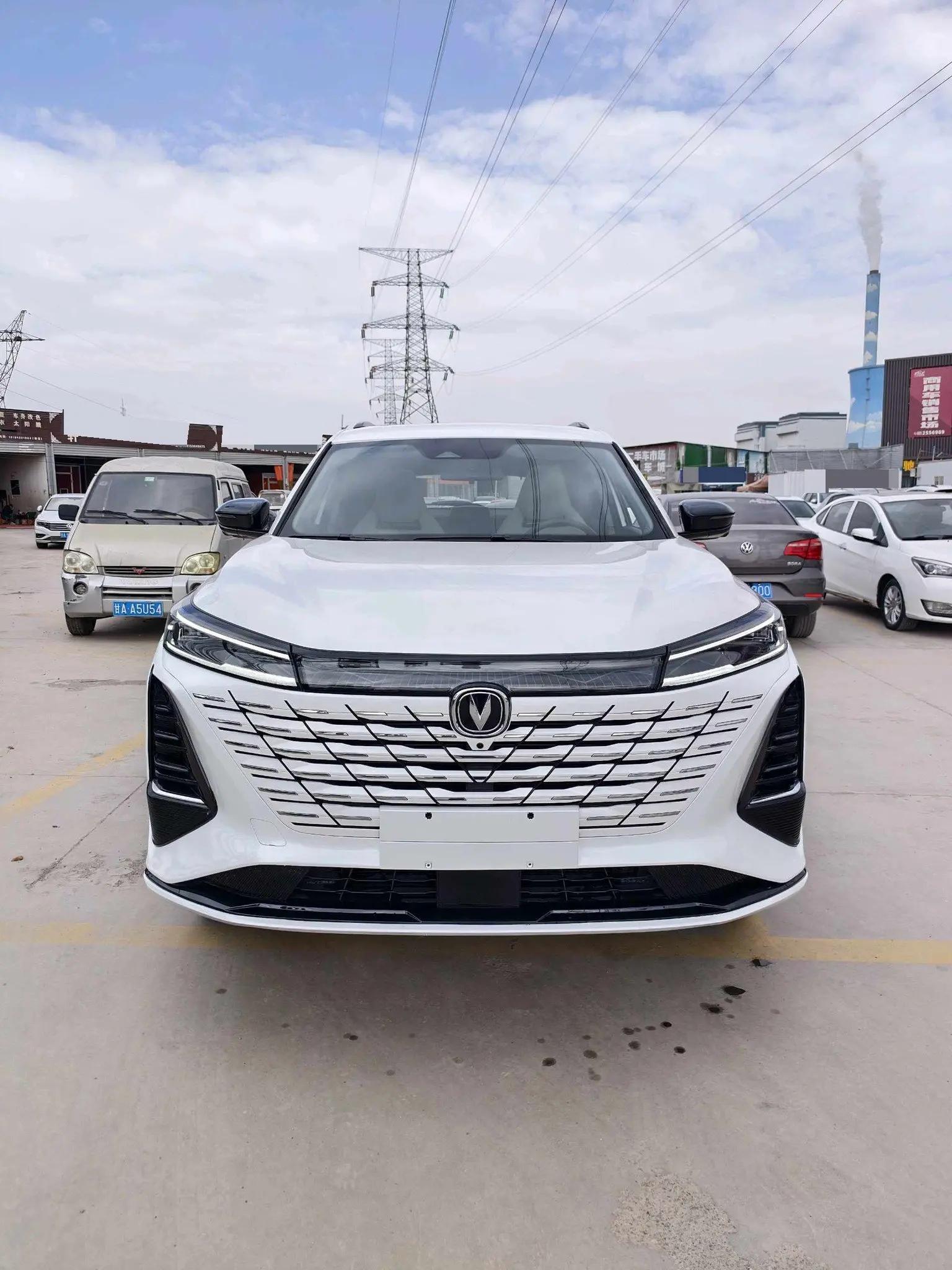 ChangAn 2024 CS75 PLUS 1.5T Championship Edition Intelligent Driving Jinhang Model Automatic 3
