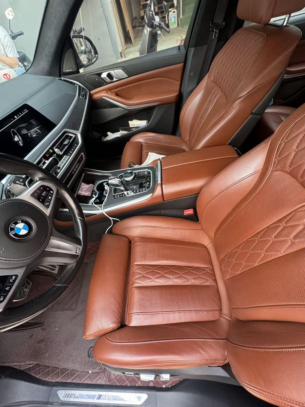 BMW X7 2022 xDrive40i exclusive M sports suit 9