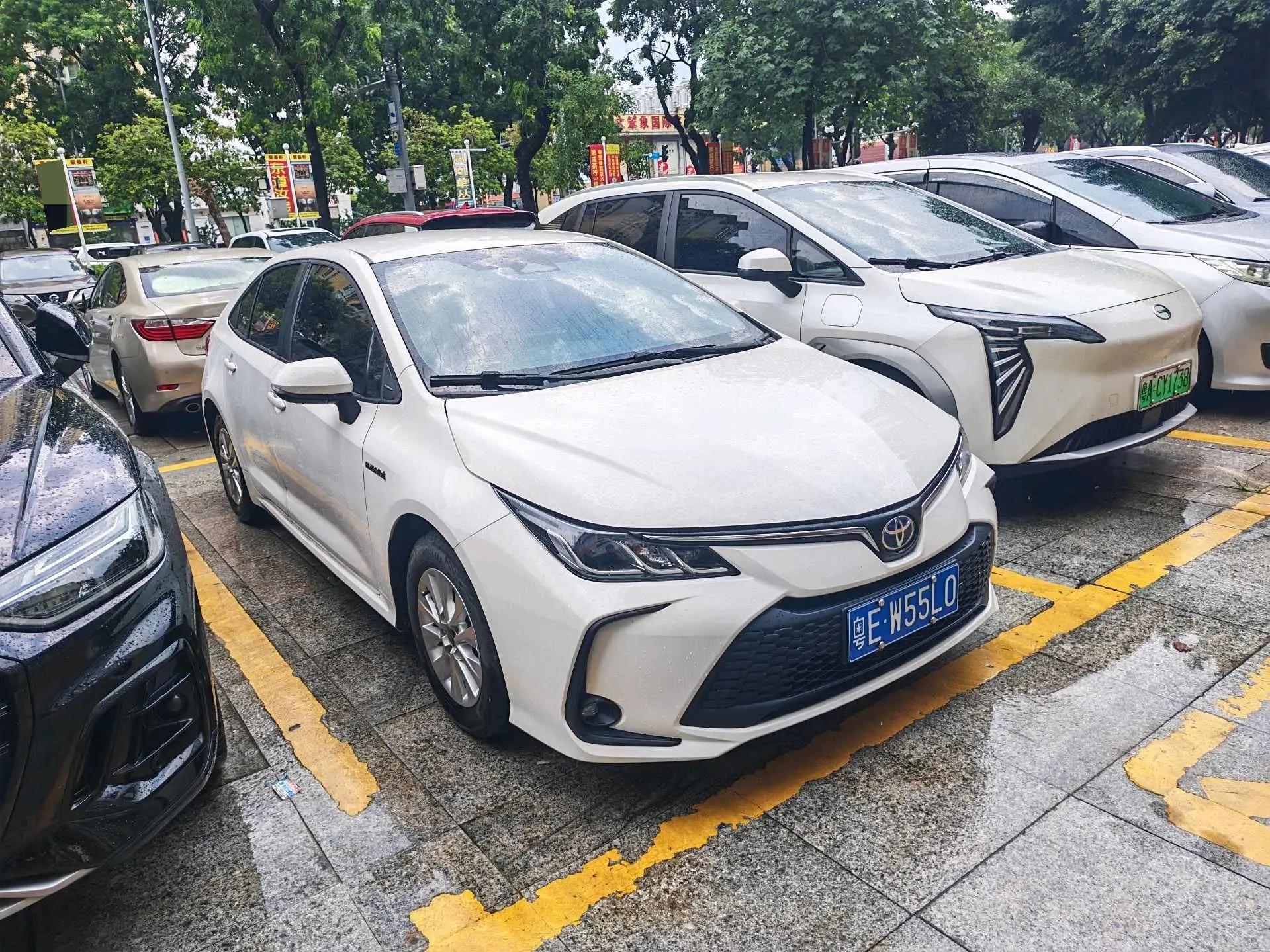 Toyota 2023 Corolla Double Engine 1.8 Stepless Intelligent Electric Hybrid Pioneer Edition Automatic Gear 5