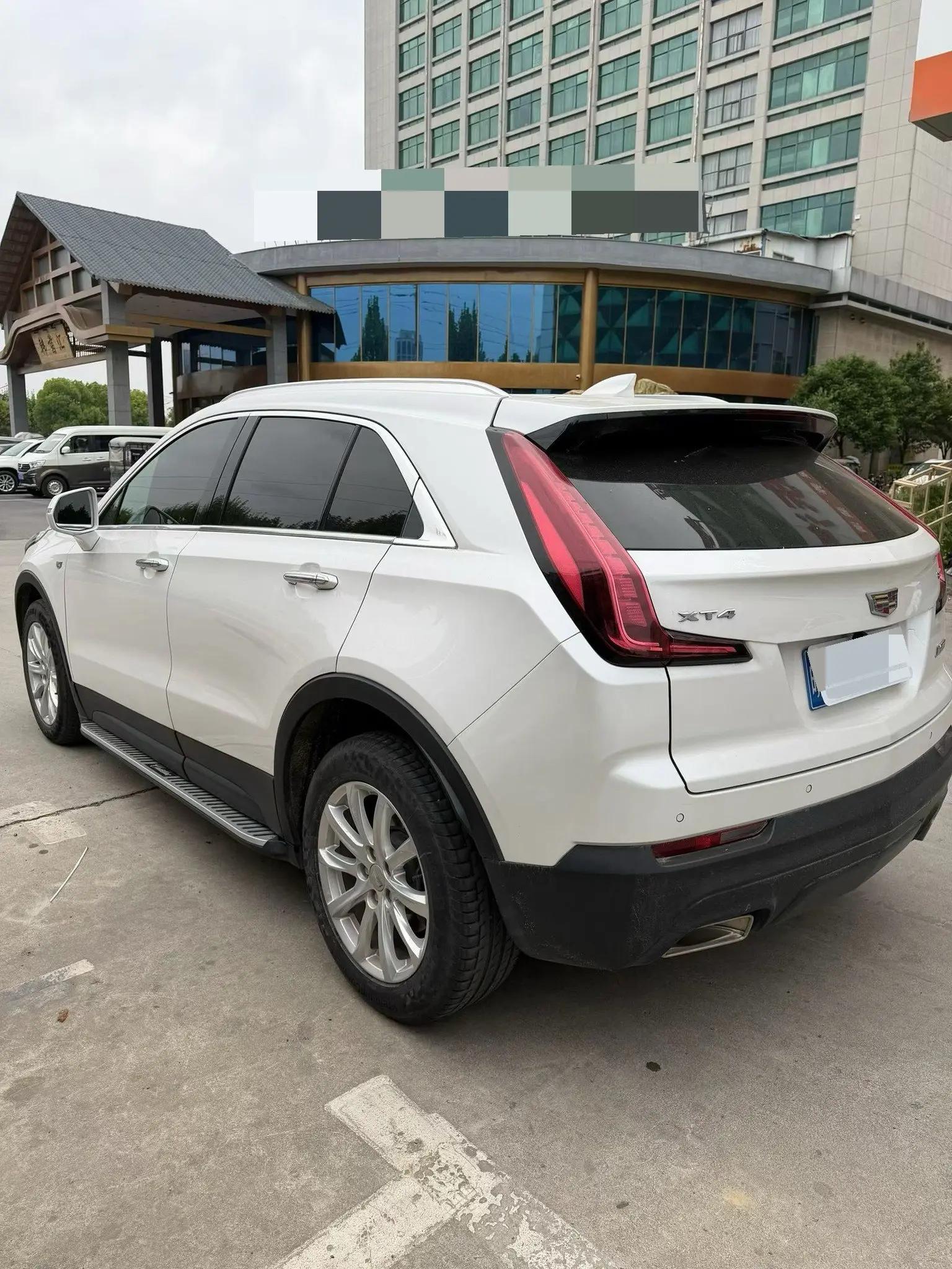 Cadillac XT4 2021 28T Two-Drive Technology 4