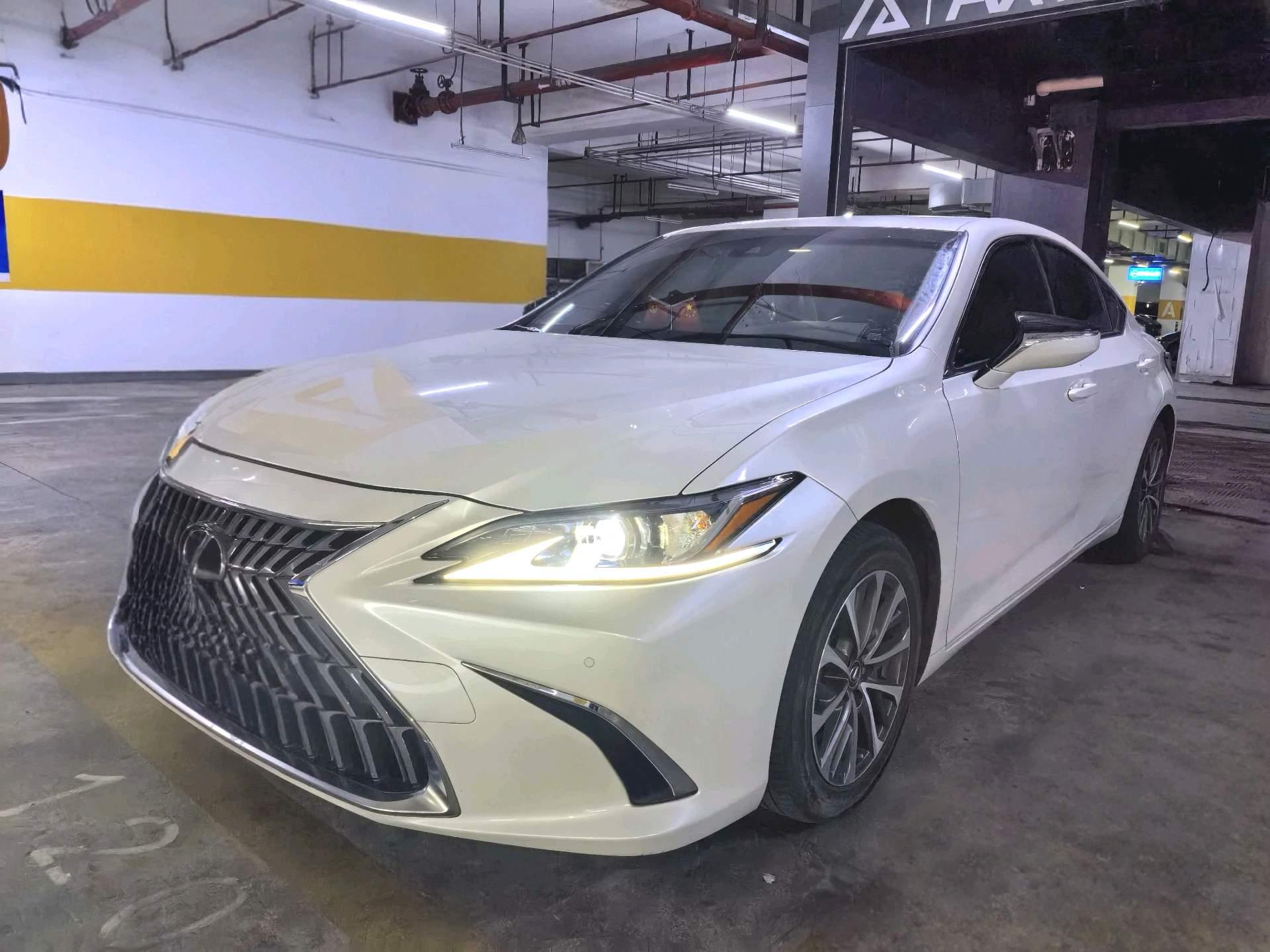 Lexus ES 2023 260 Excellence Edition