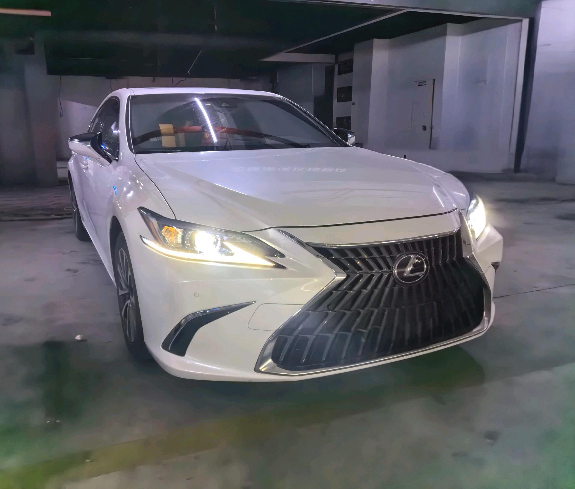 Lexus ES 2023 260 Excellence Edition 3