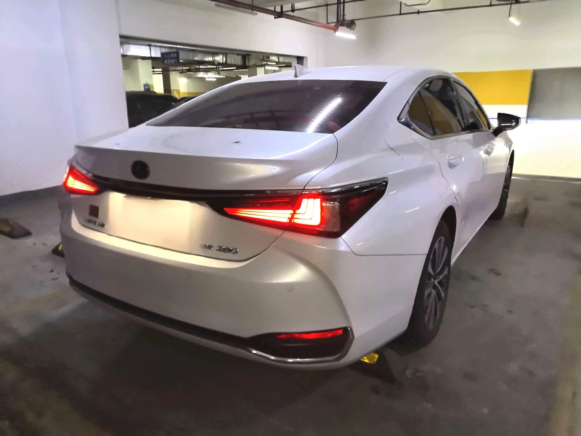 Lexus ES 2023 260 Excellence Edition 4