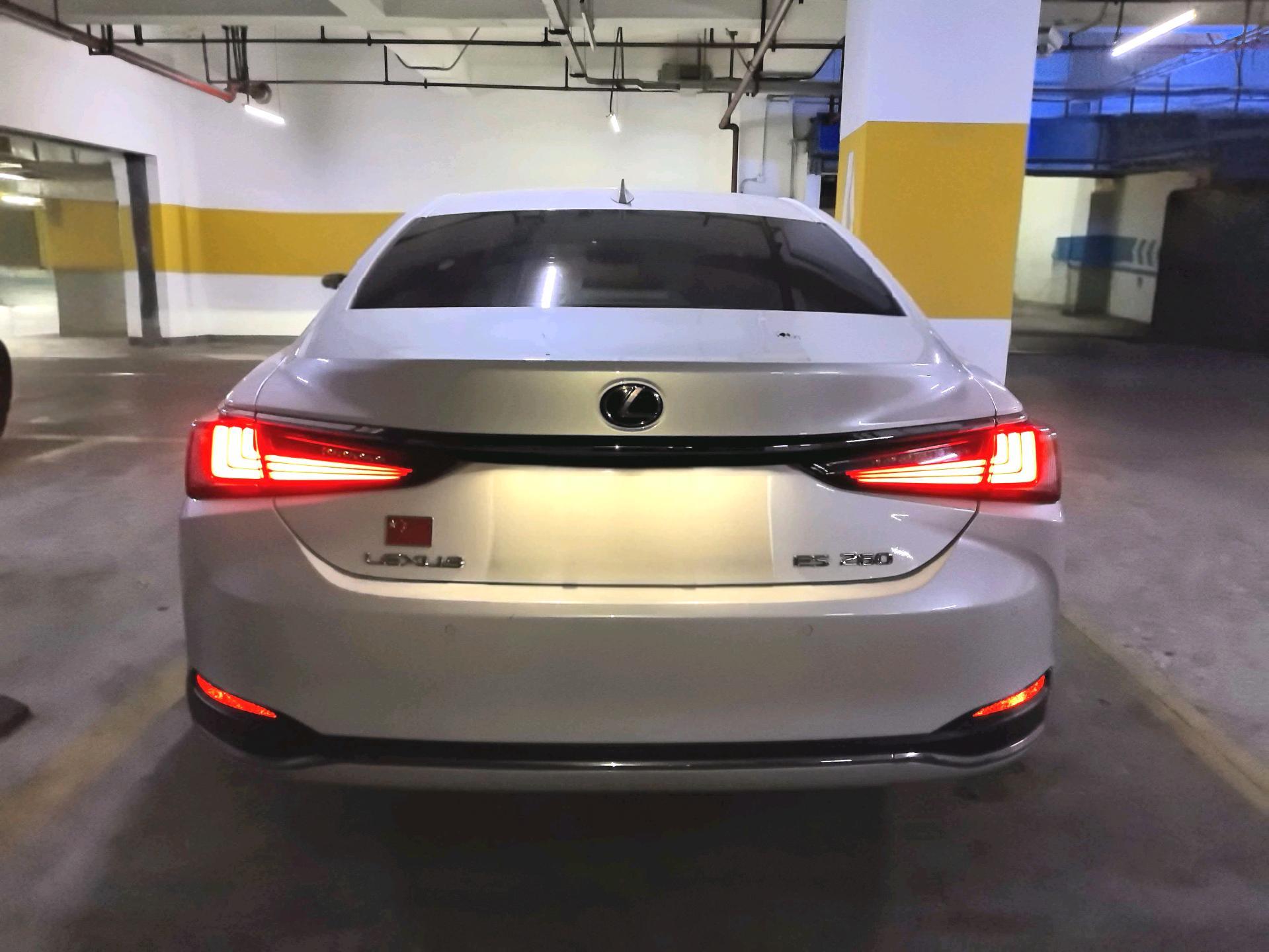 Lexus ES 2023 260 Excellence Edition 5
