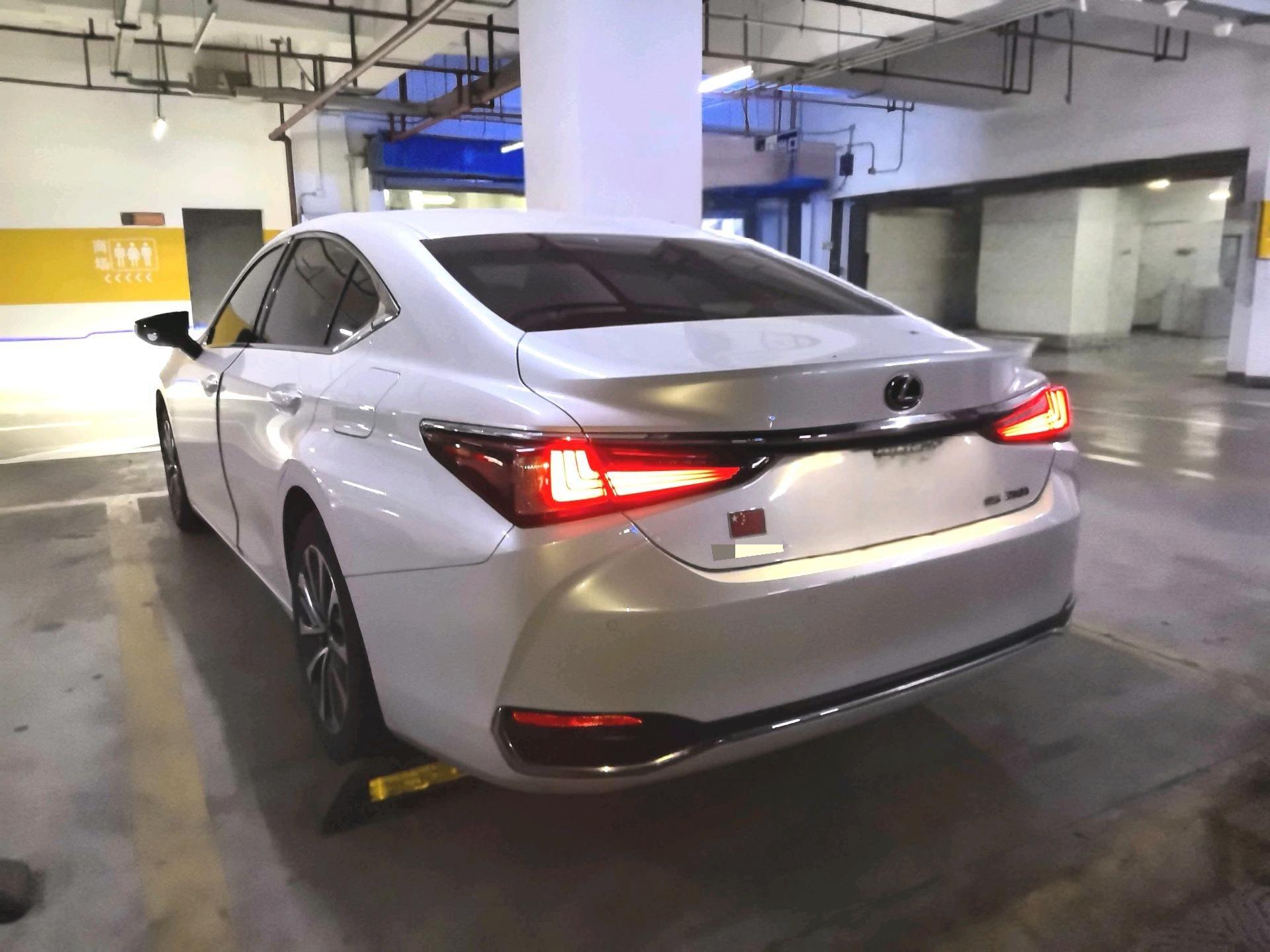 Lexus ES 2023 260 Excellence Edition 6
