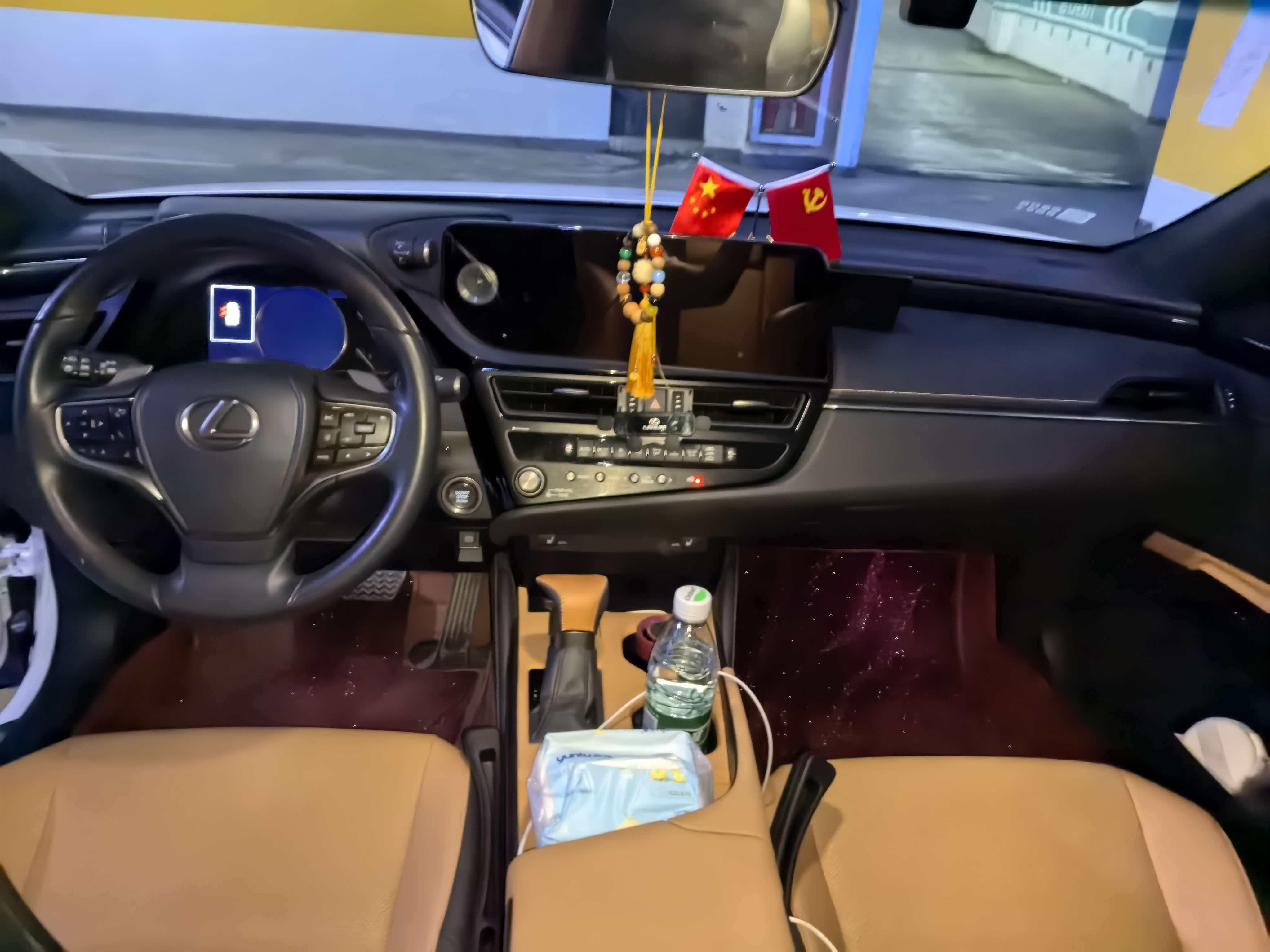 Lexus ES 2023 260 Excellence Edition 7