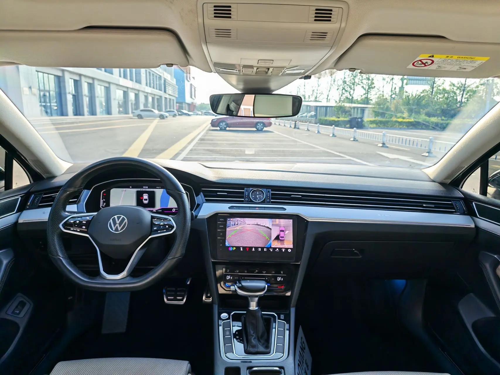 Magotan 2022 330TSI DSG Basic 6