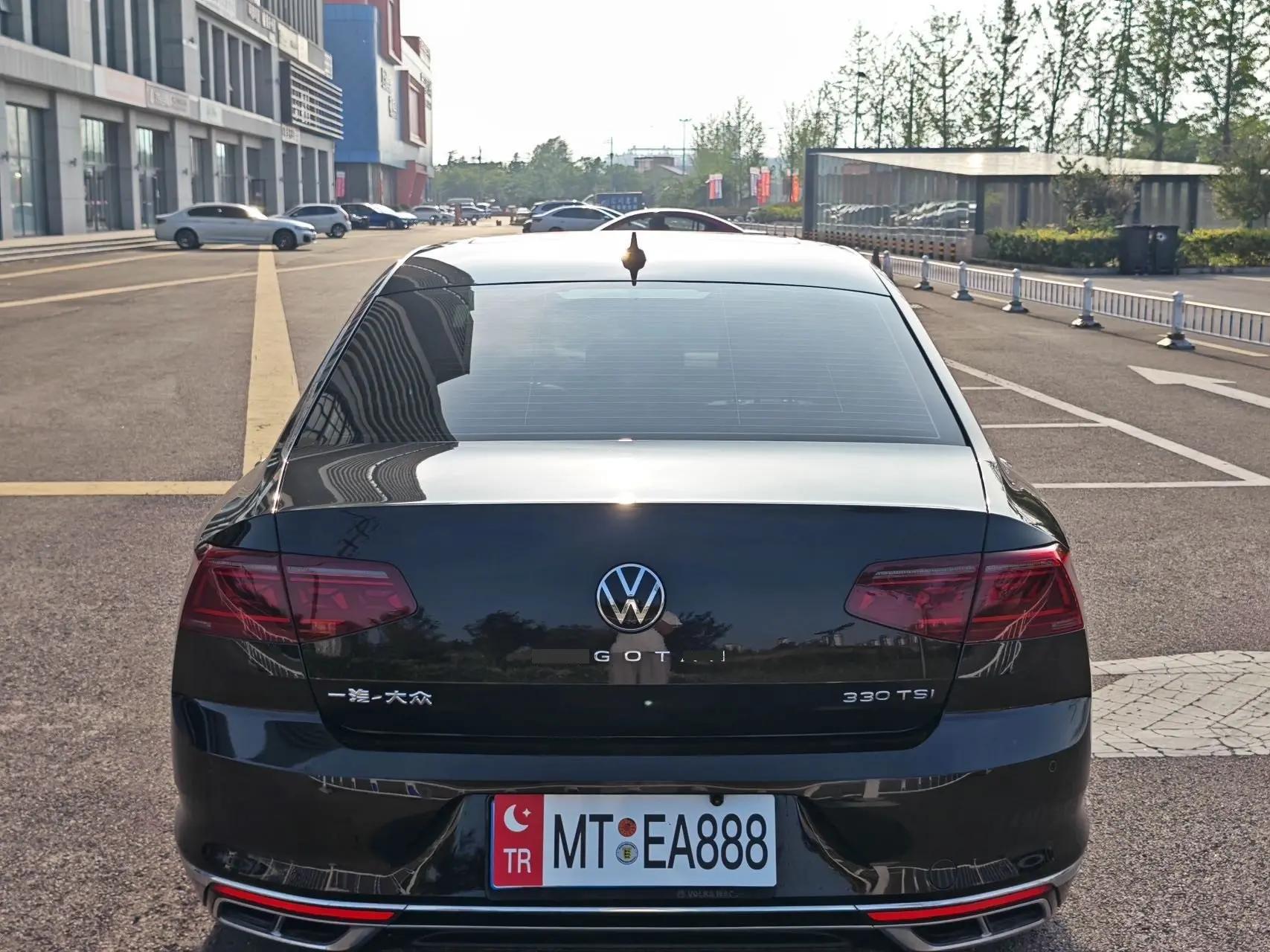 Magotan 2022 330TSI DSG Basic 8