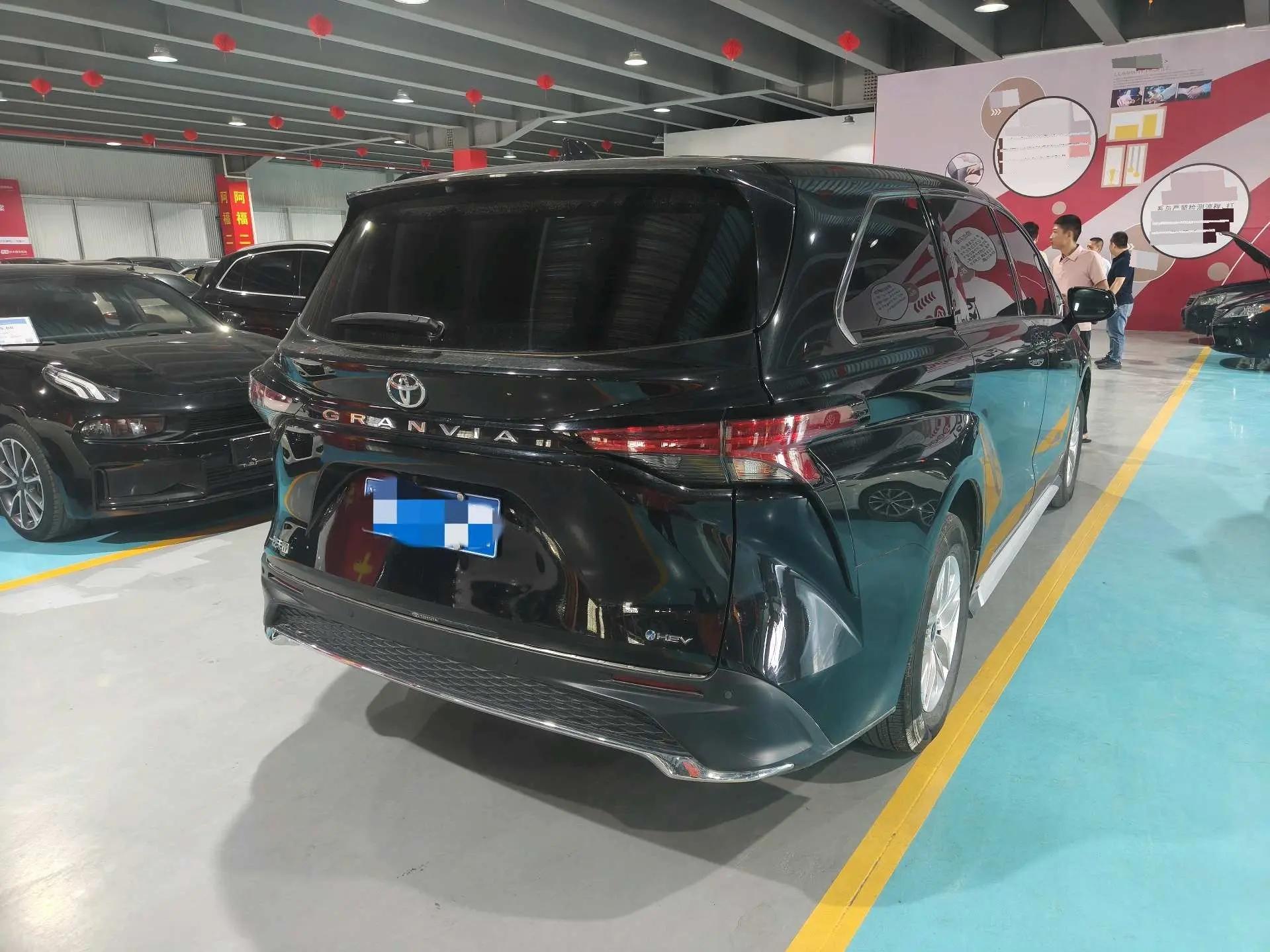 Toyota 2024 Sienna HYBRID 2.5 CVT Comfort Edition Automatic 2