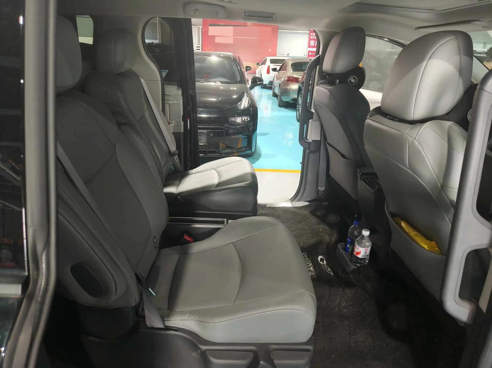 Toyota 2024 Sienna HYBRID 2.5 CVT Comfort Edition Automatic 4
