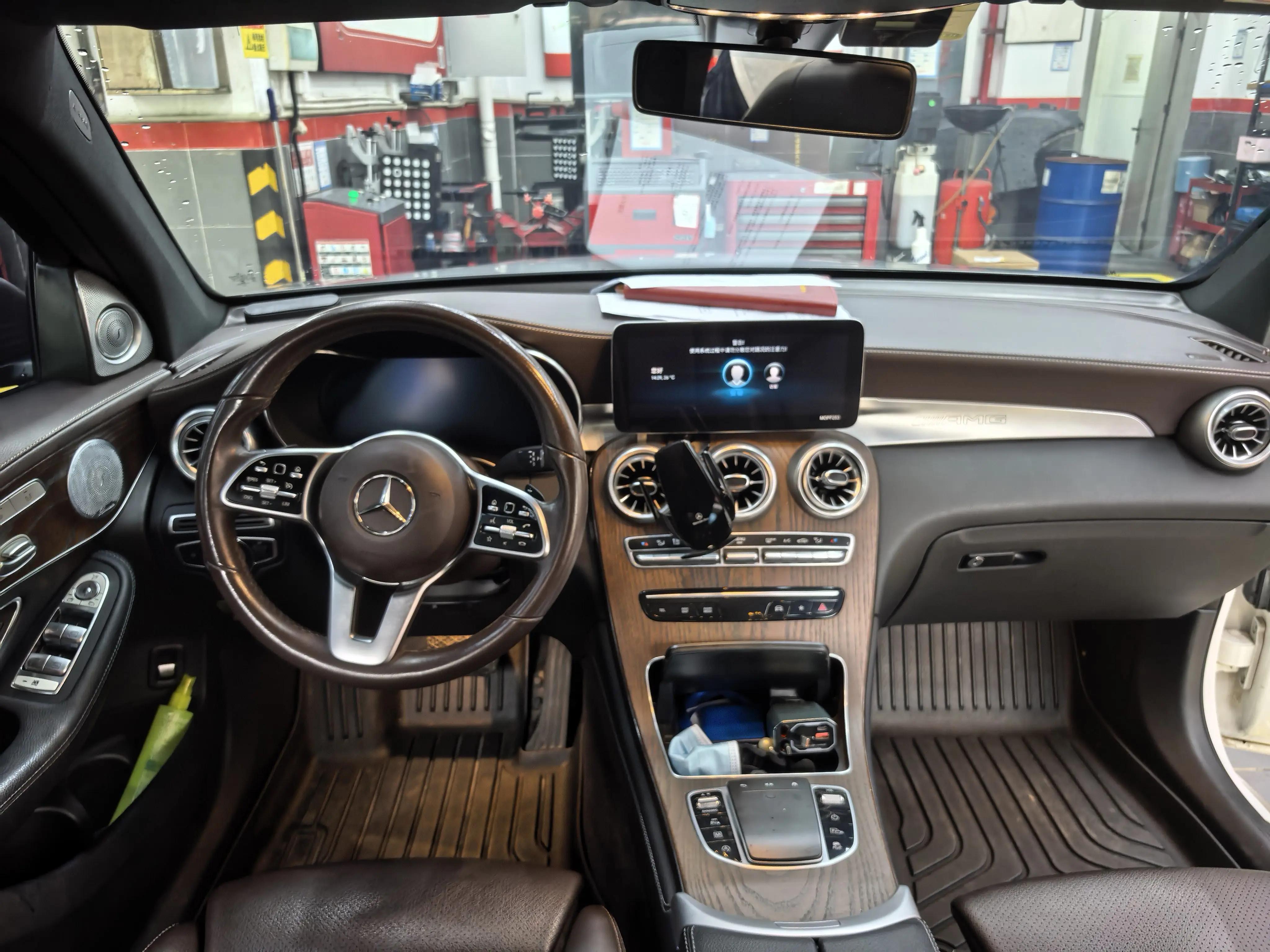 Mercedes Benz GLC 2021 GLC 260 L 4MATIC Luxury 2