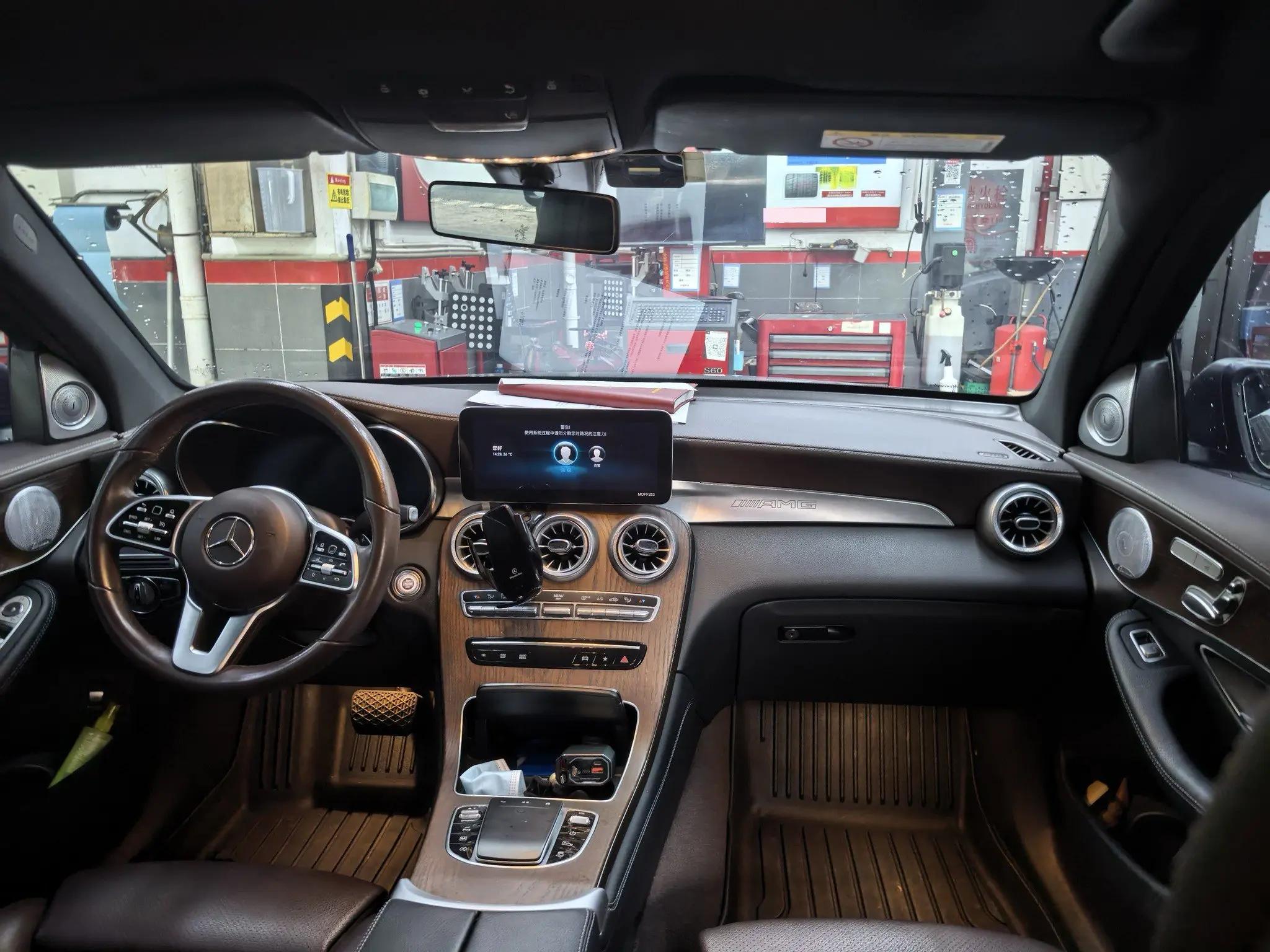 Mercedes Benz GLC 2021 GLC 260 L 4MATIC Luxury 4