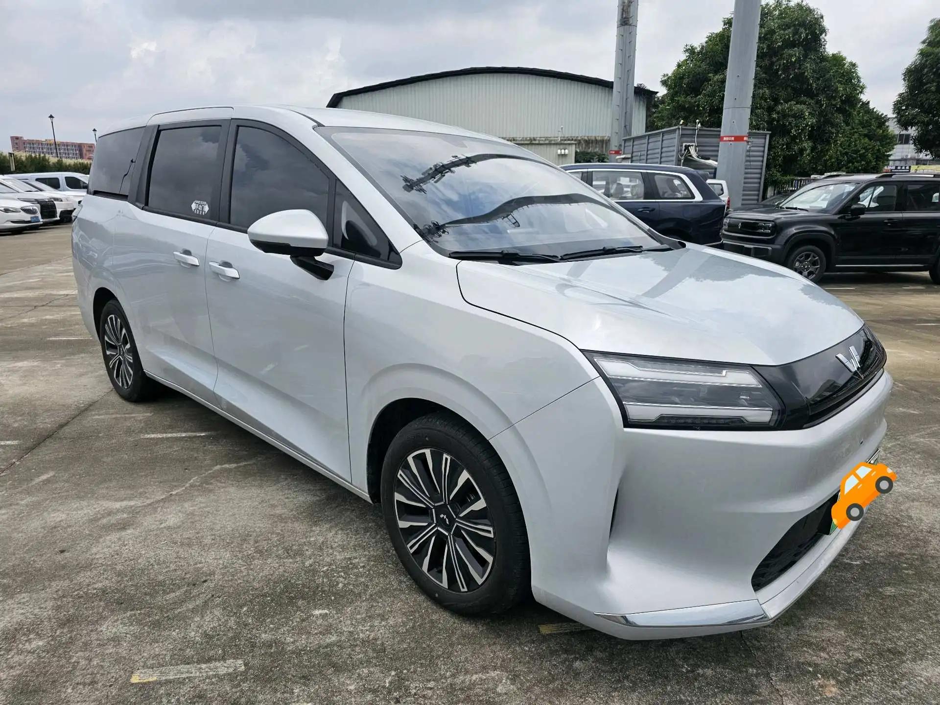 Starlight 730 New Energy 2025 Pure Electricity 500km Luxury Model 2