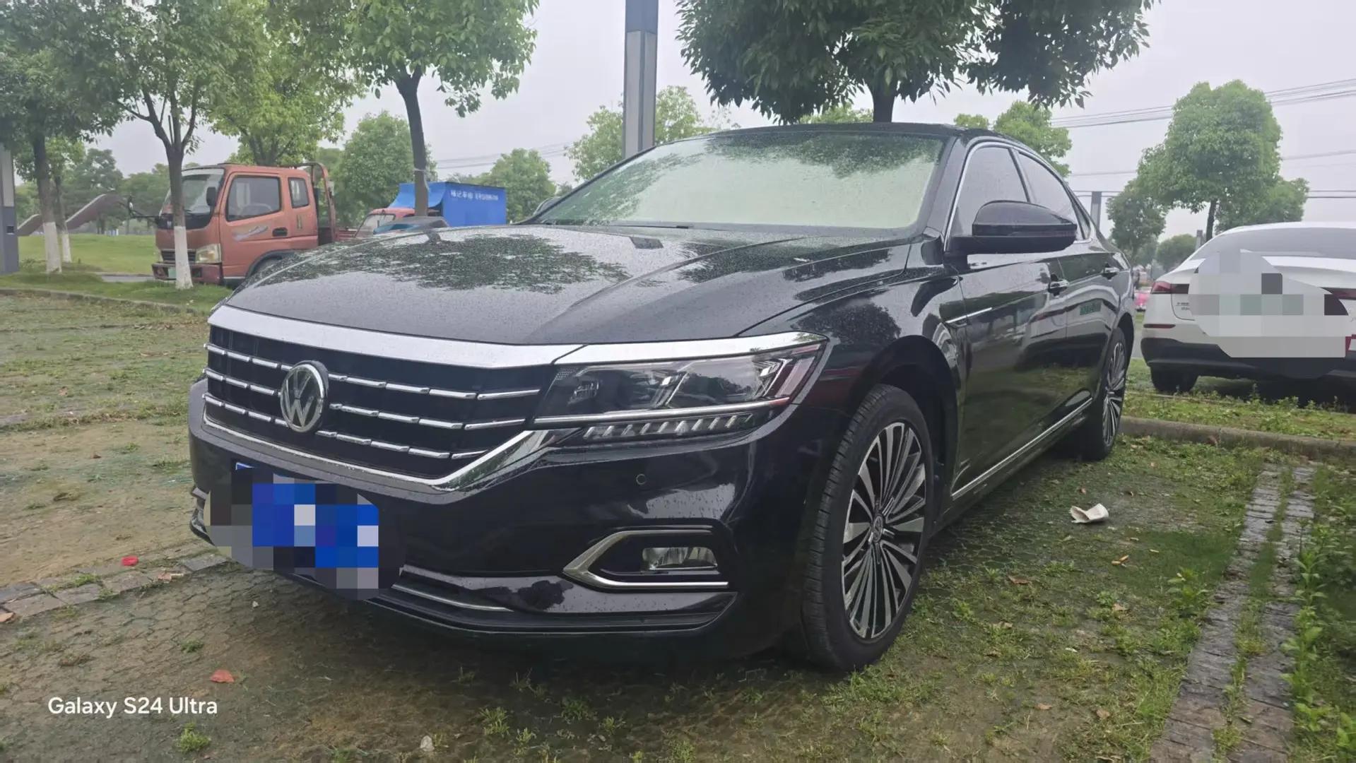 Passat 2019 380TSI Deluxe Edition National VI