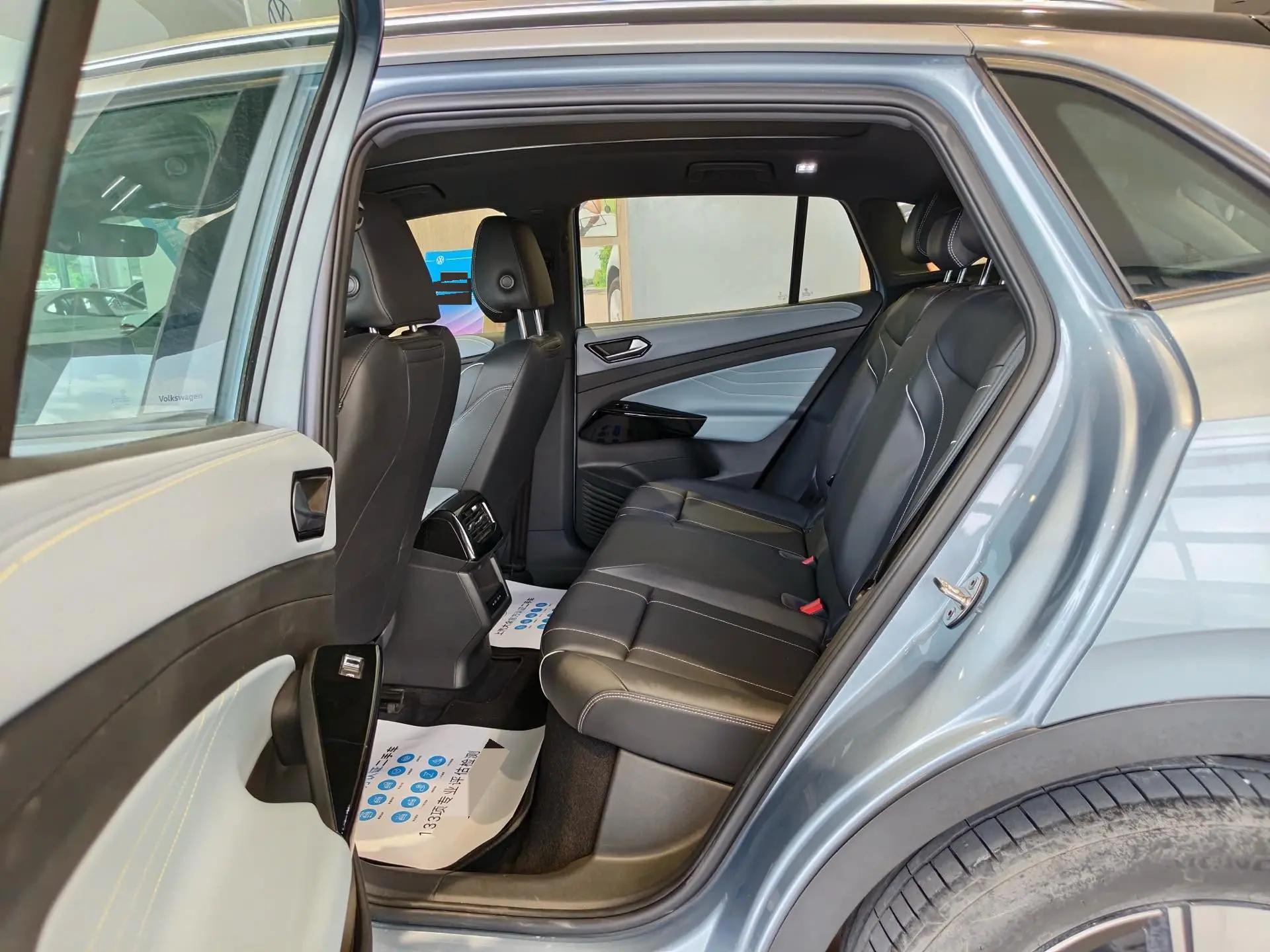 Volkswagen 2025 ID. 4 x Smart Model, Pure Intelligence Edition, Automatic Transmission 10
