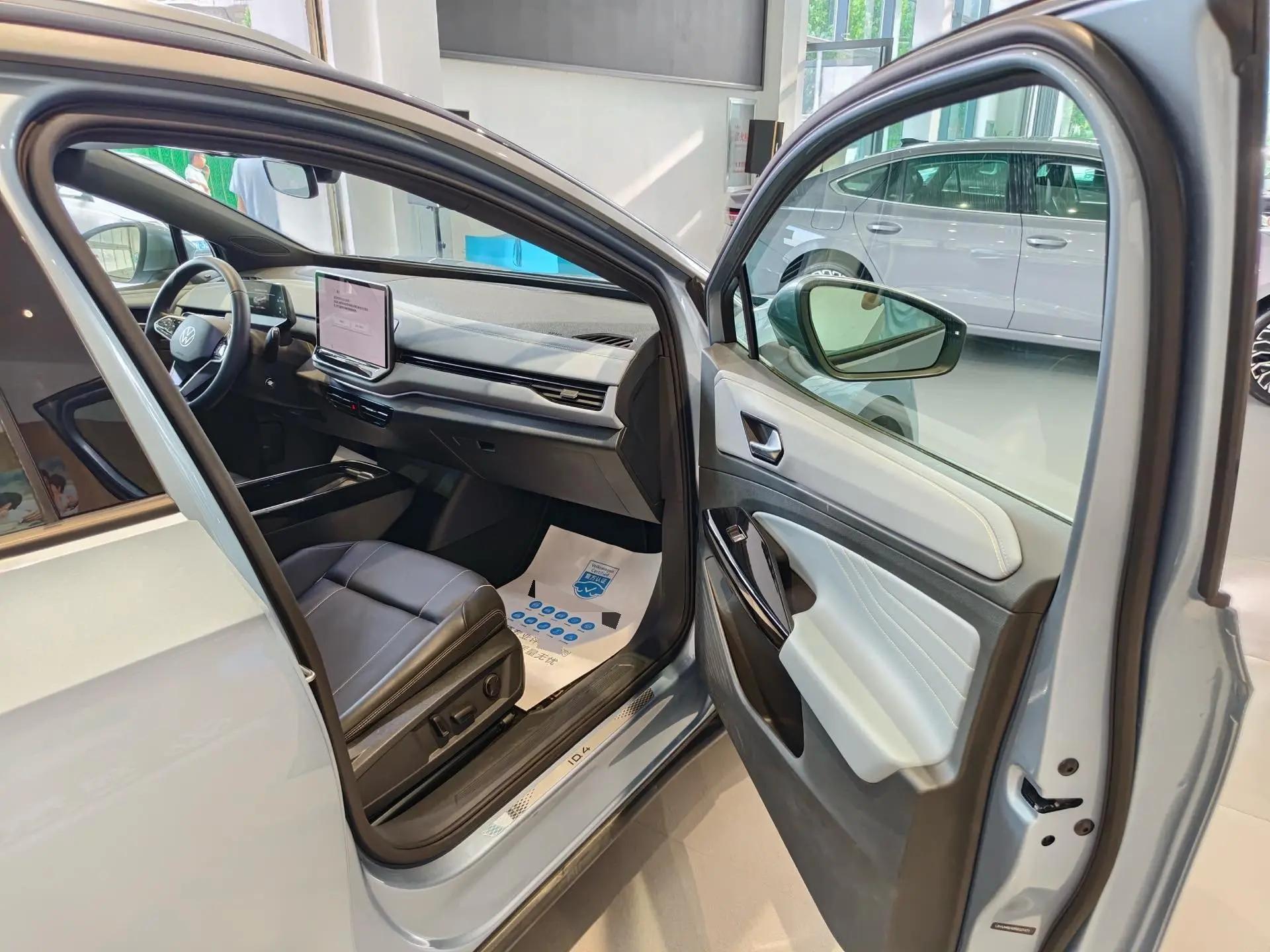 Volkswagen 2025 ID. 4 x Smart Model, Pure Intelligence Edition, Automatic Transmission 11