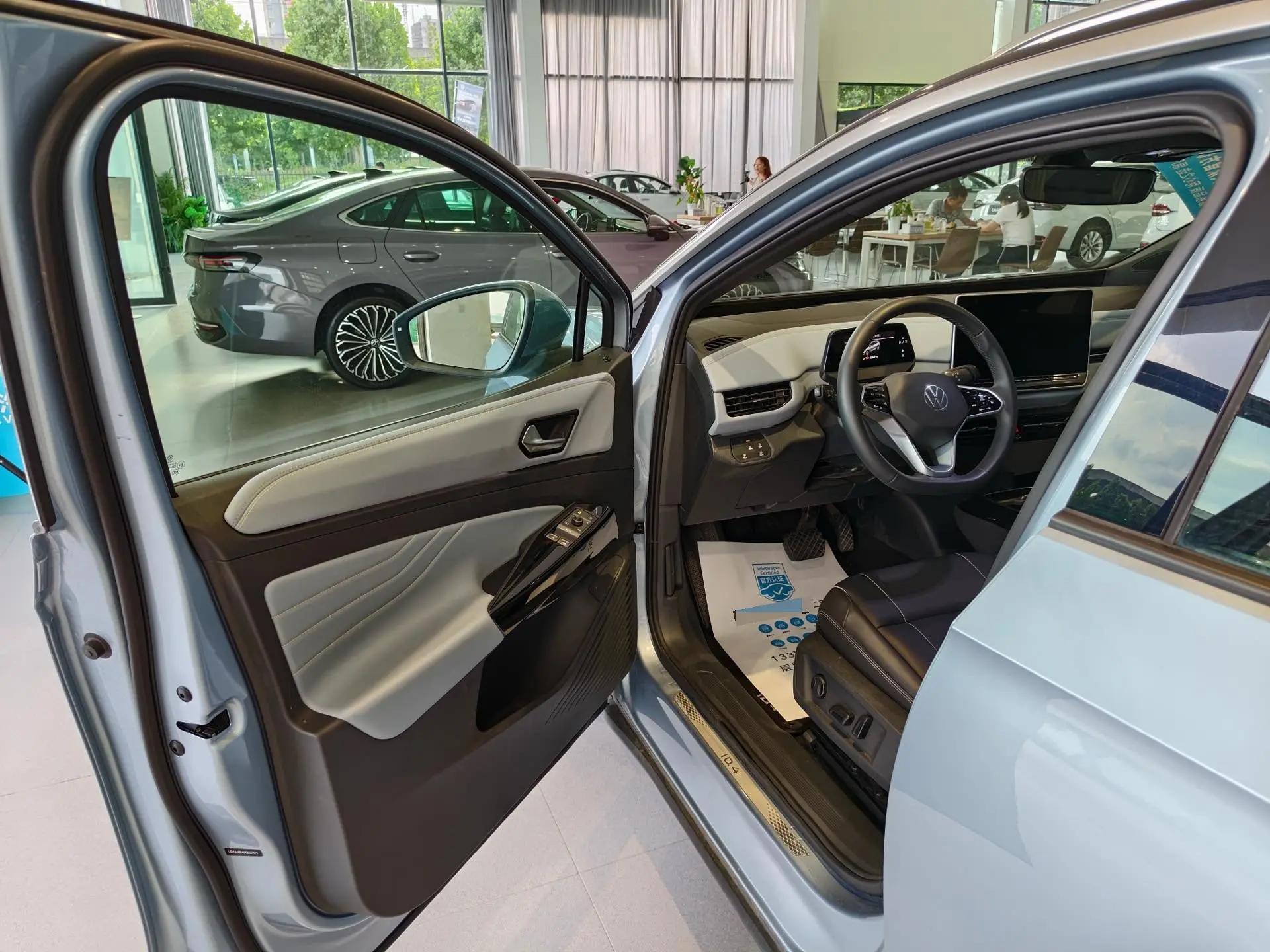 Volkswagen 2025 ID. 4 x Smart Model, Pure Intelligence Edition, Automatic Transmission 5