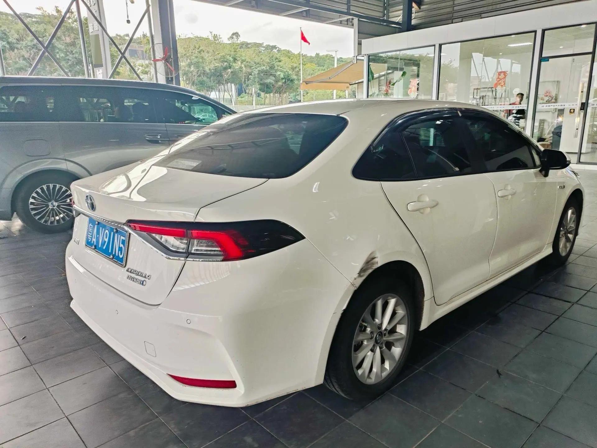Corolla 2022 Double Engine 1.8L E-CVT Pioneer Edition 2