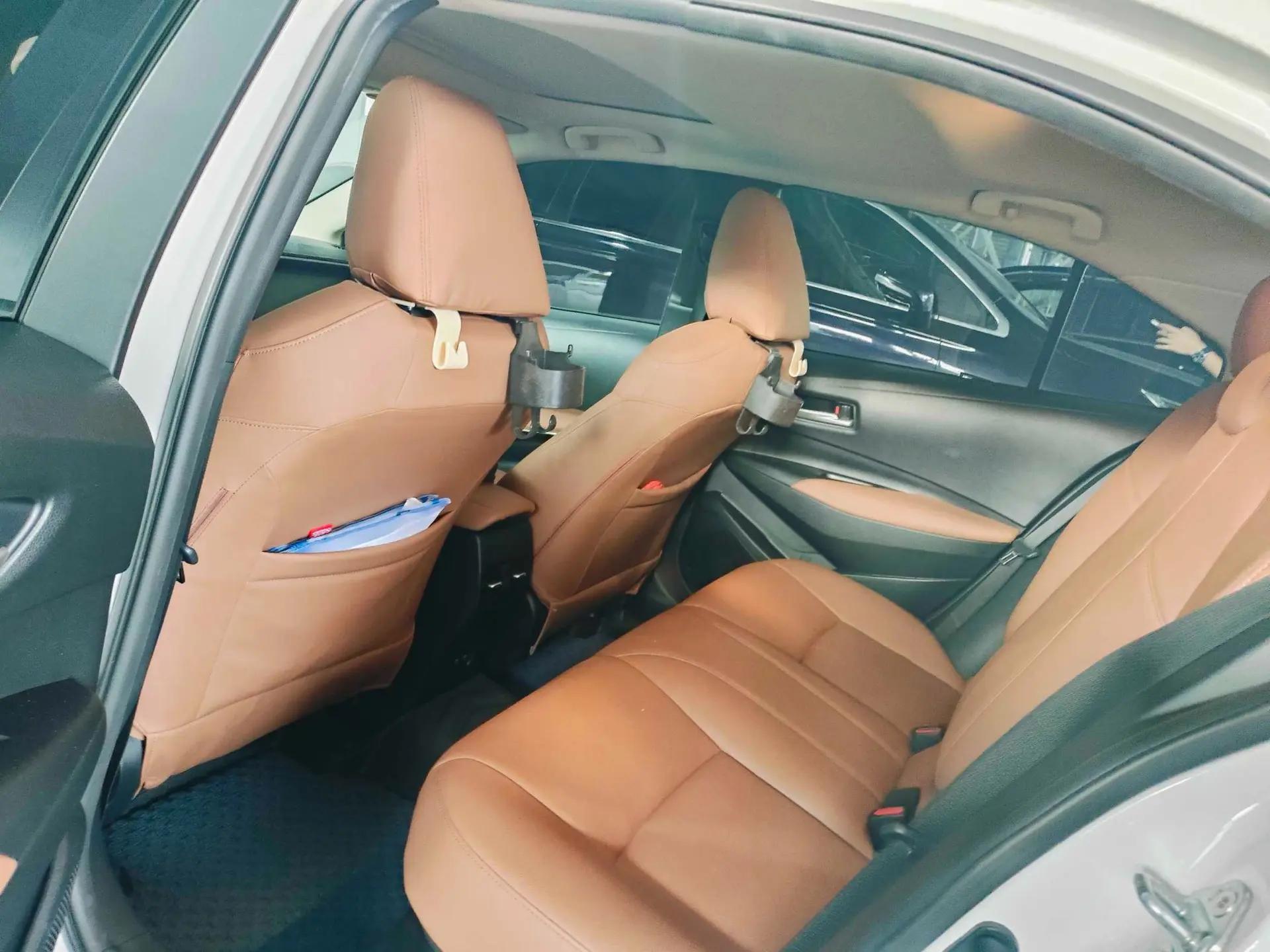 Corolla 2022 Double Engine 1.8L E-CVT Pioneer Edition 3