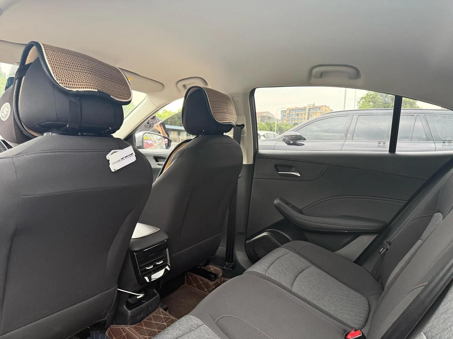 Roewe i5 2023 1.5L Manual Comfortable Edition 4