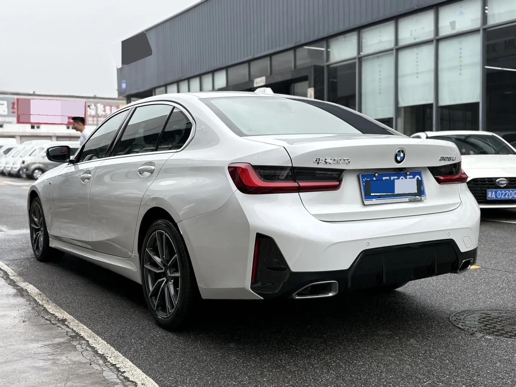 BMW 3 Series 2023 320Li M Sports Suit 11