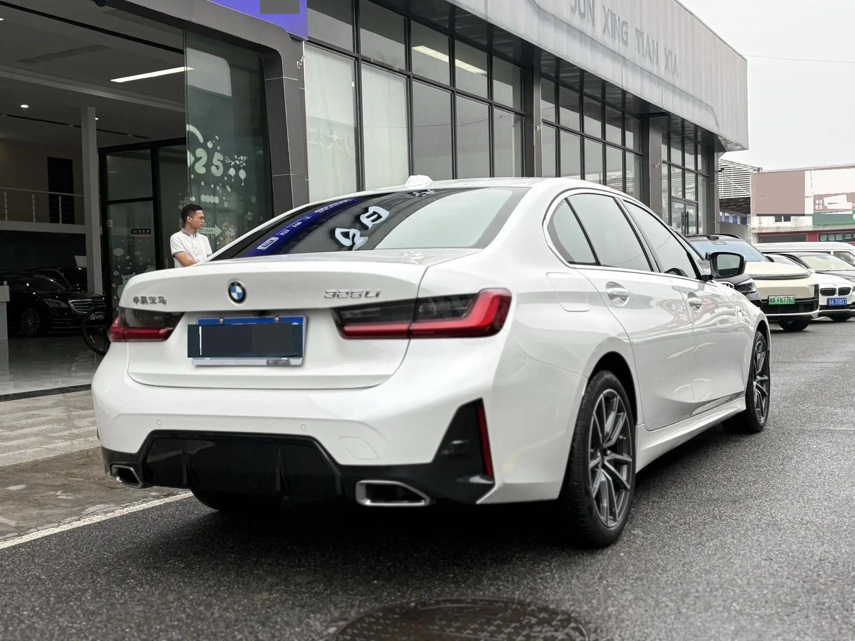 BMW 3 Series 2023 320Li M Sports Suit 13