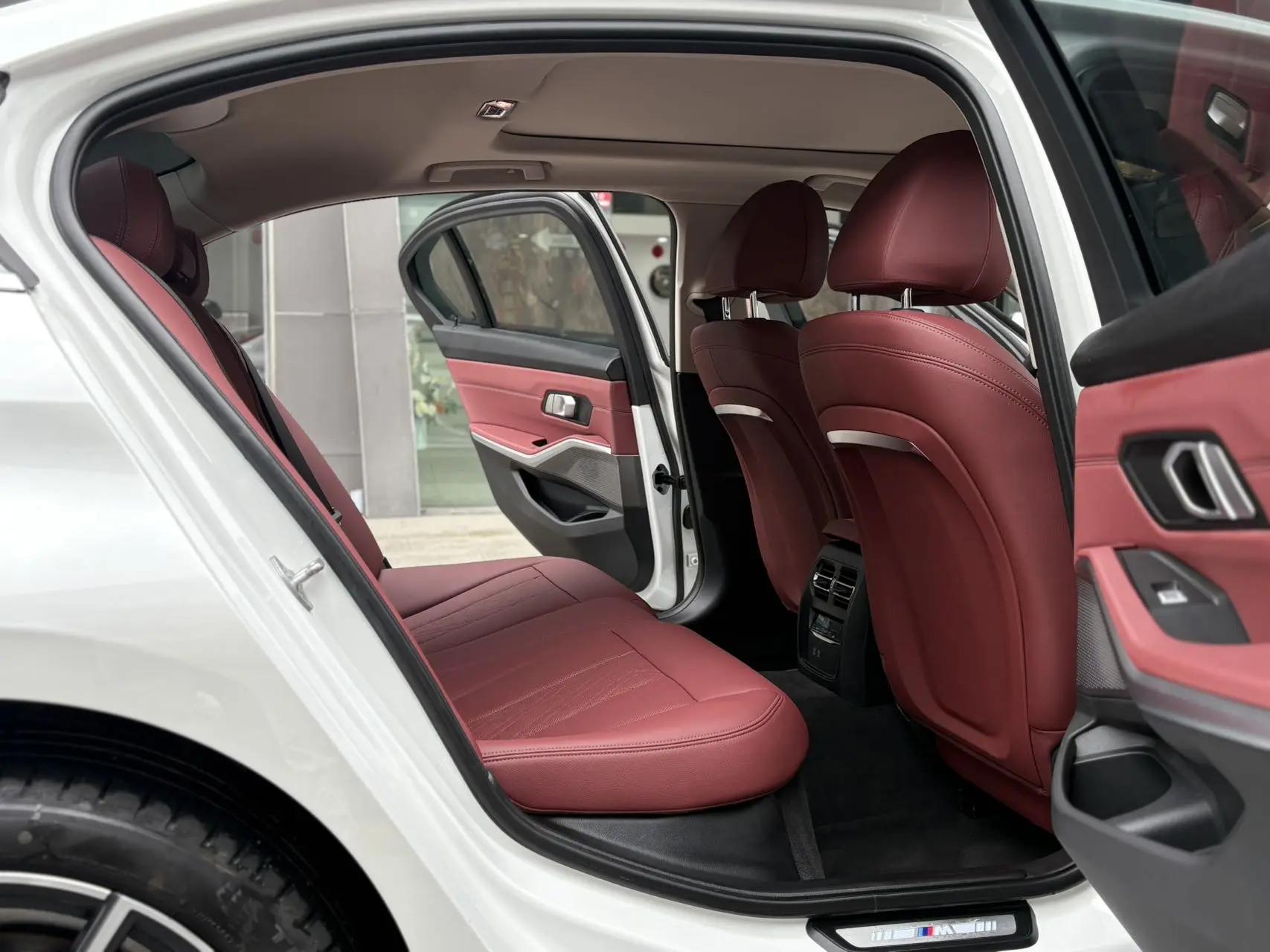 BMW 3 Series 2023 320Li M Sports Suit 7