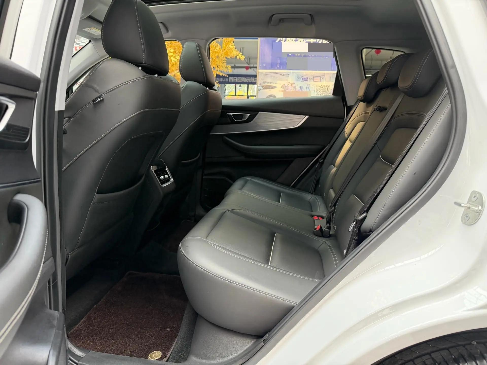 Ruihu 7 PLUS 2021 1.5T CVT Honorable Model 4