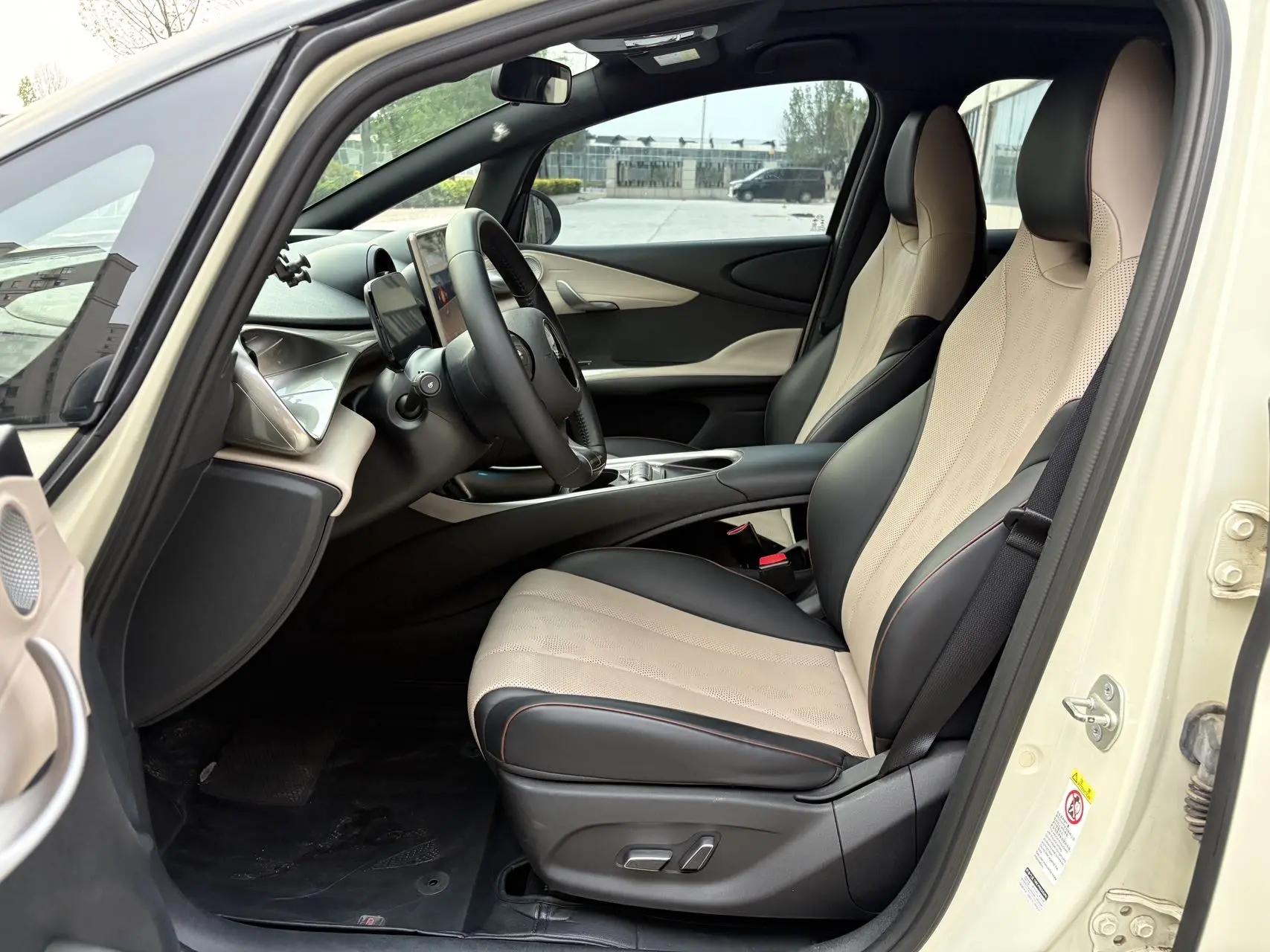 BYD 2023 Dolphin 420km Fashion Edition Automatic 3