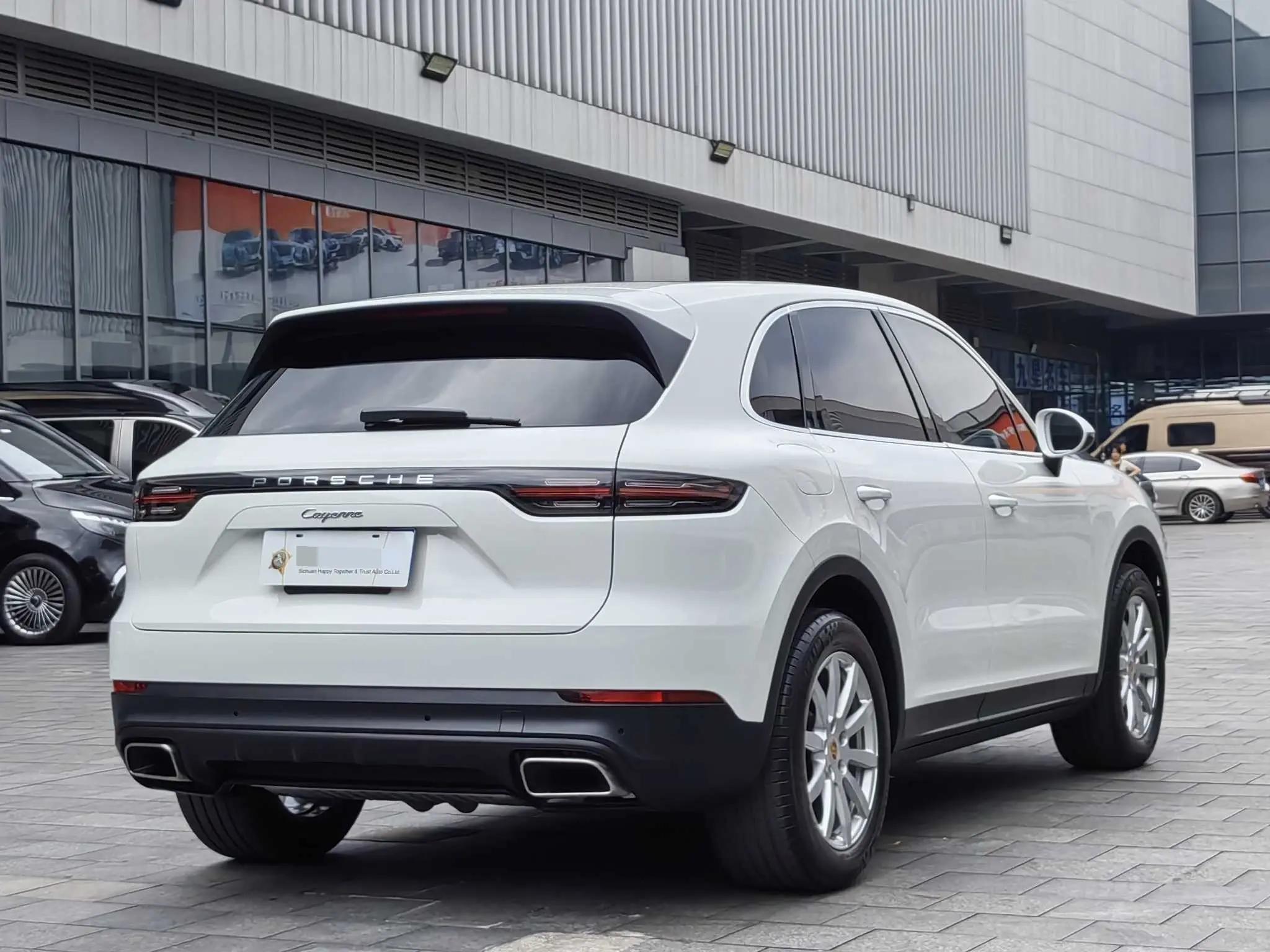 Porsche Cayenne (Imported) 2018 Cayenne 3.0T US Edition Automatic Gear 2