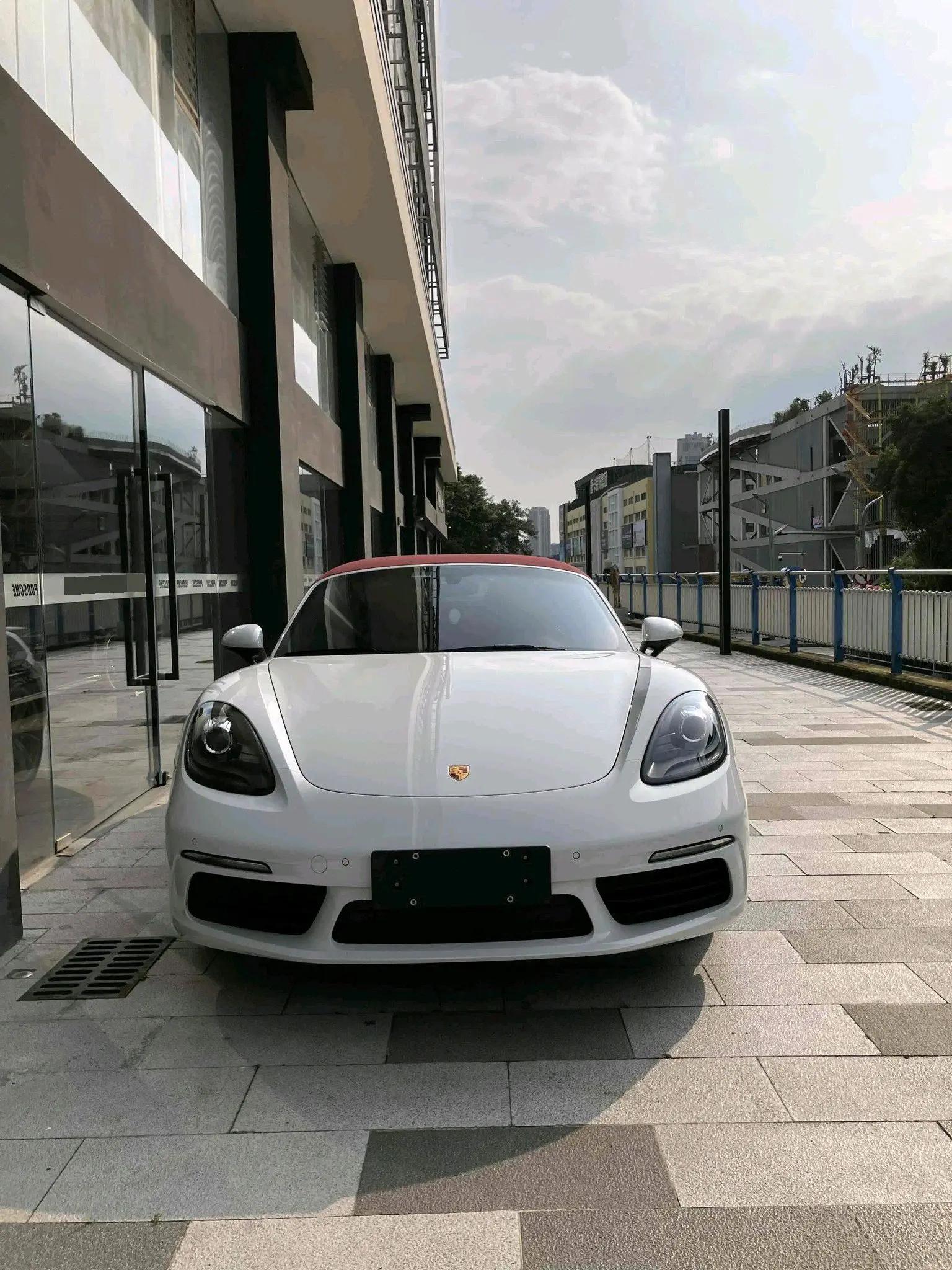 Porsche 718 2022 Boxster 2.0T 13