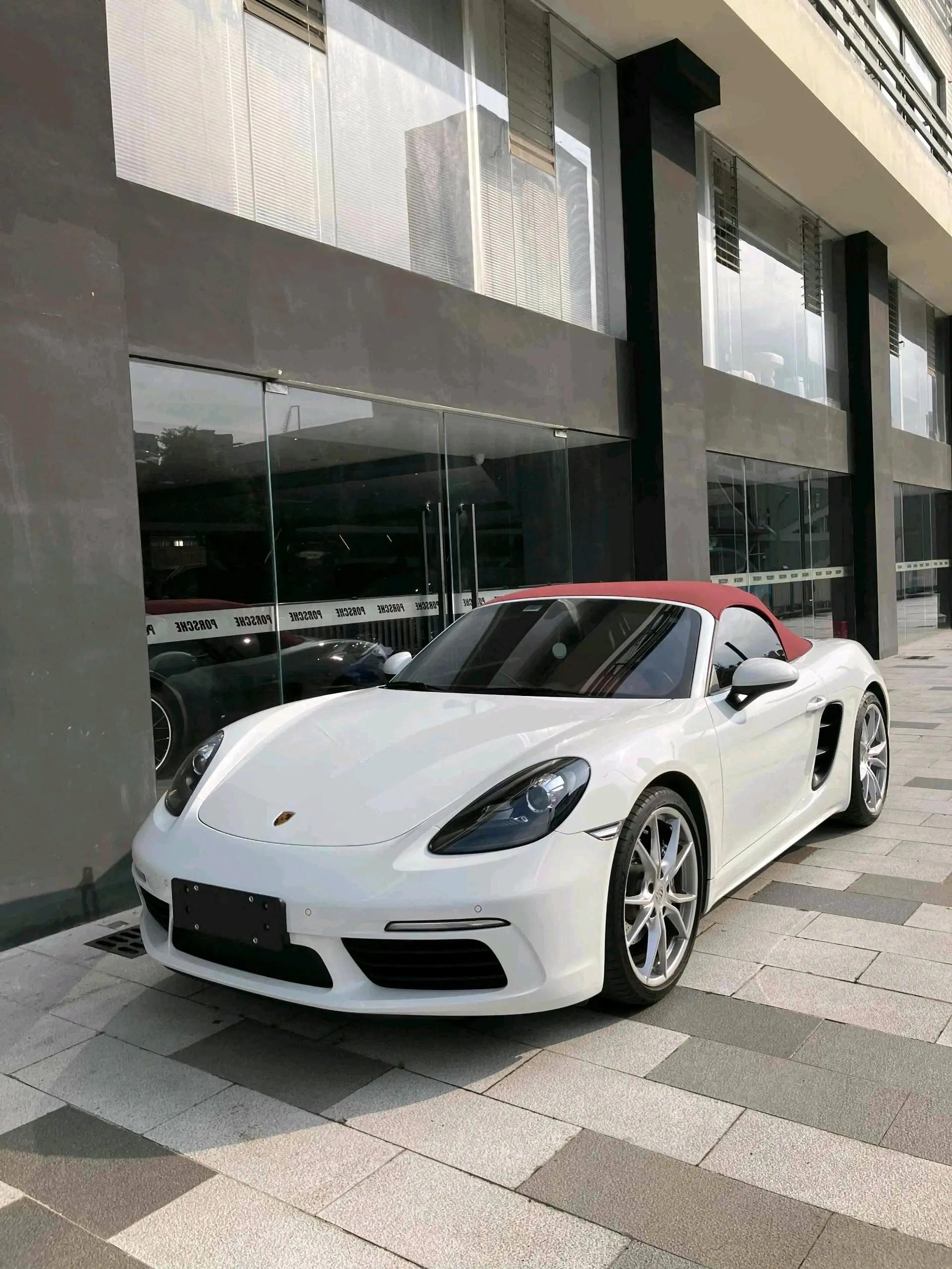 Porsche 718 2022 Boxster 2.0T 14