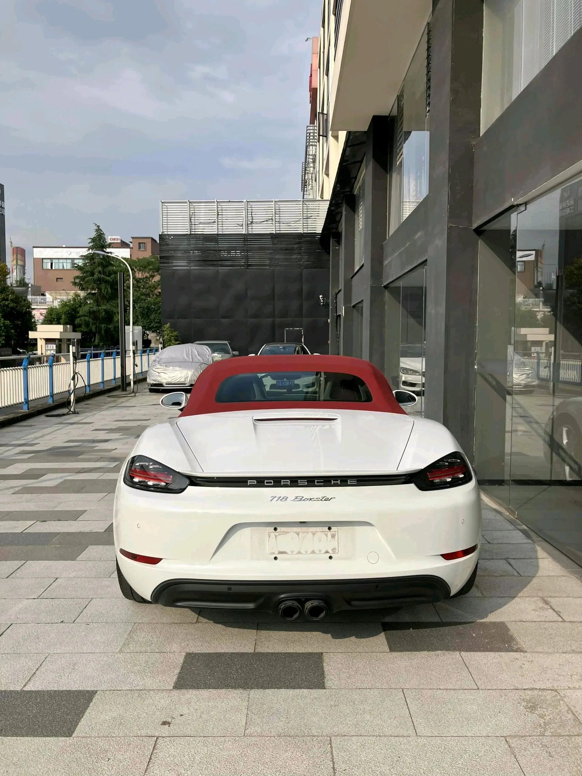 Porsche 718 2022 Boxster 2.0T 9