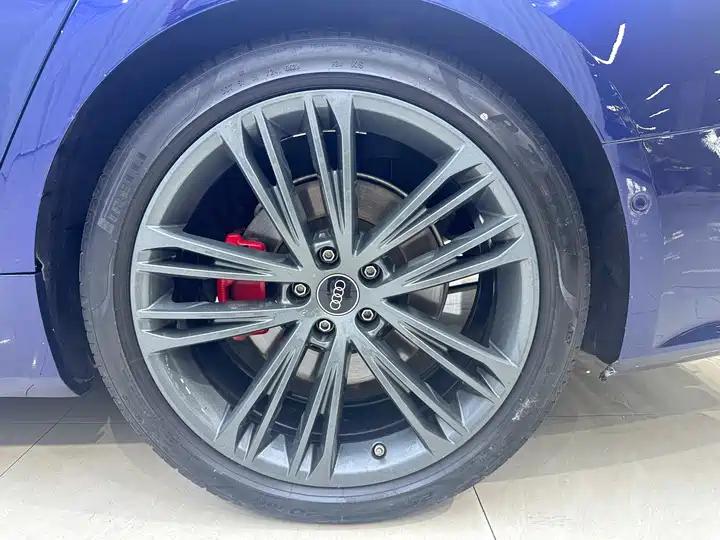 Audi A7 2021 45 TFSI Selection 9