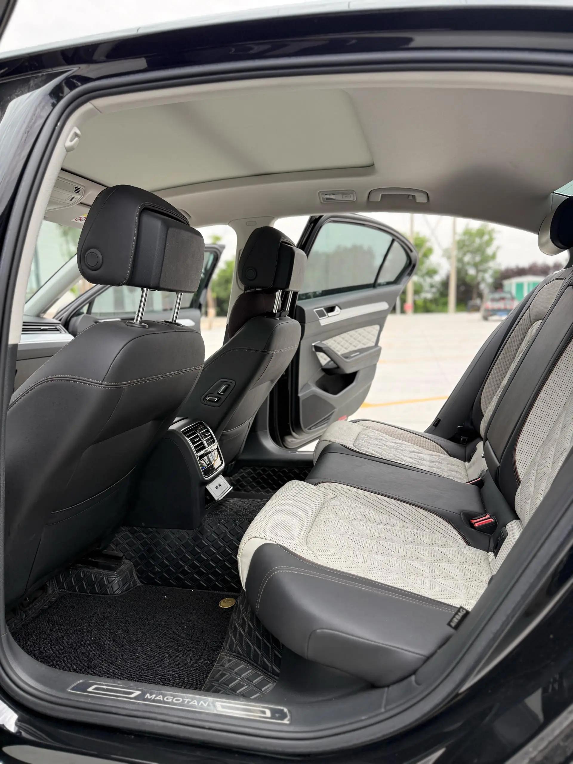 Magotan 2022 330TSI DSG Basic 6