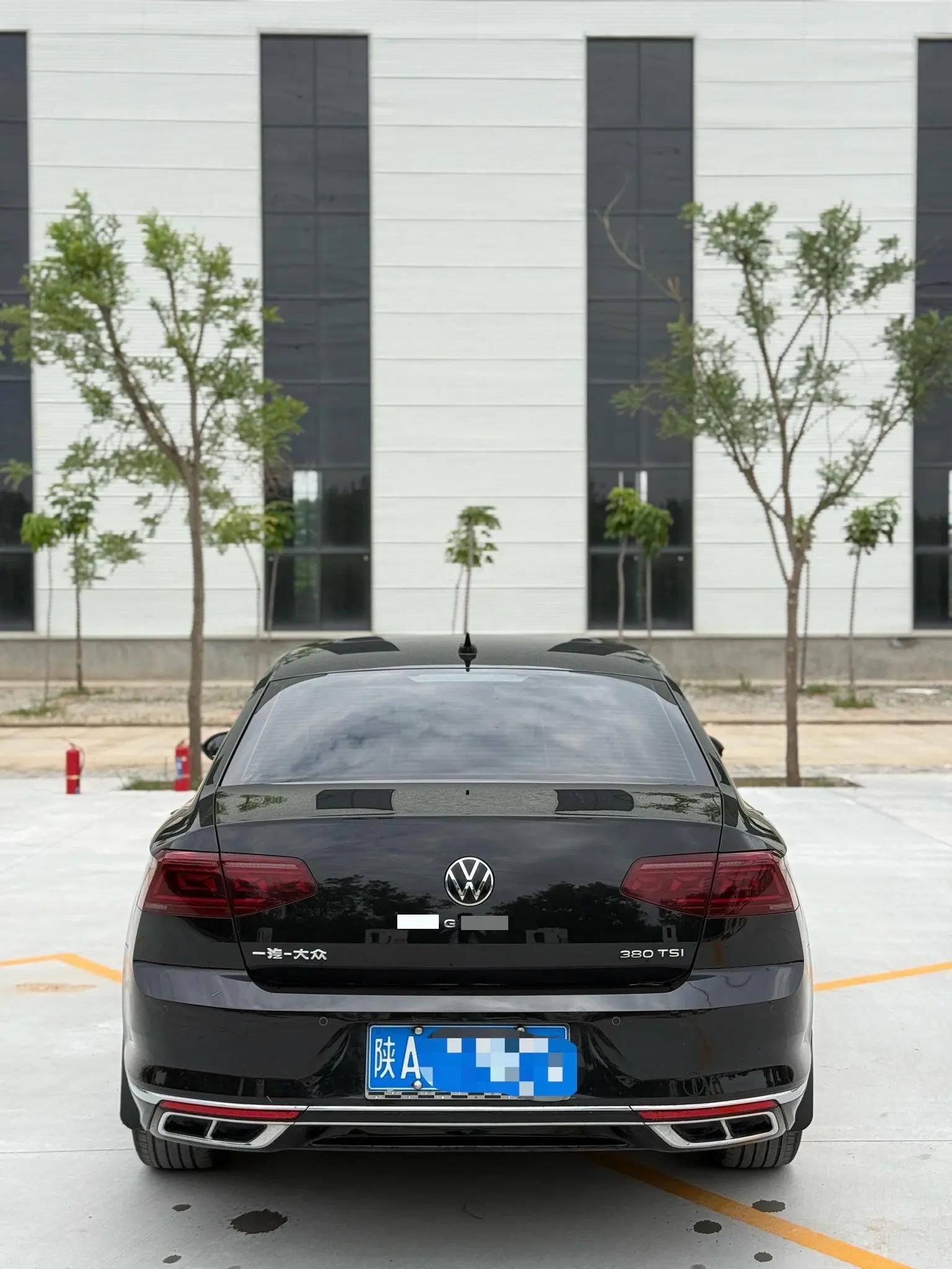Magotan 2022 330TSI DSG Basic 8
