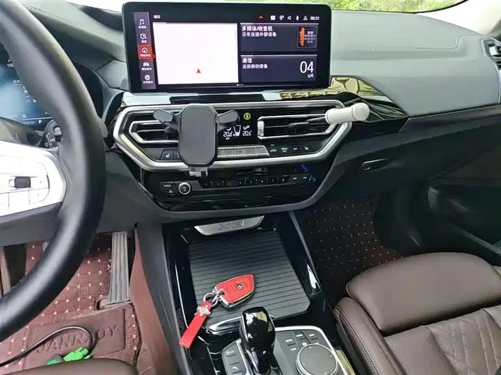 BMW X3 2022 facelift xDrive25i M sports suit 12