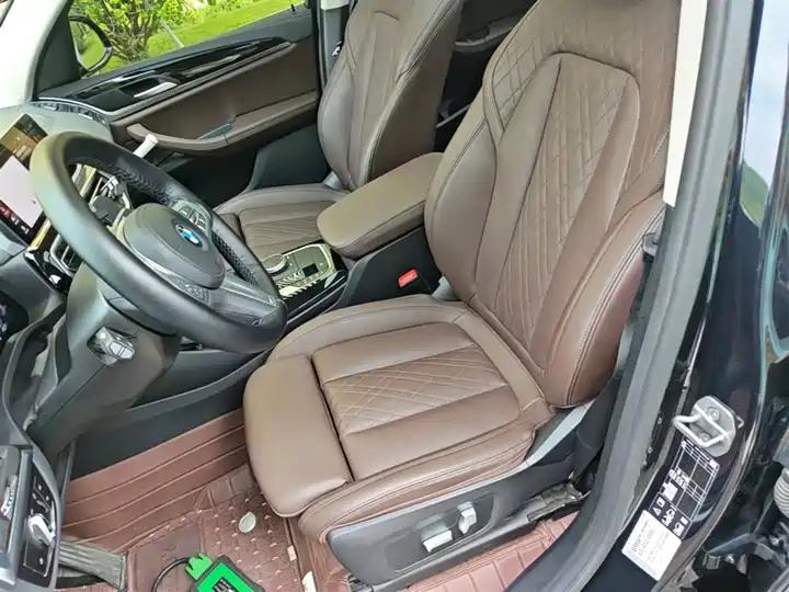 BMW X3 2022 facelift xDrive25i M sports suit 14