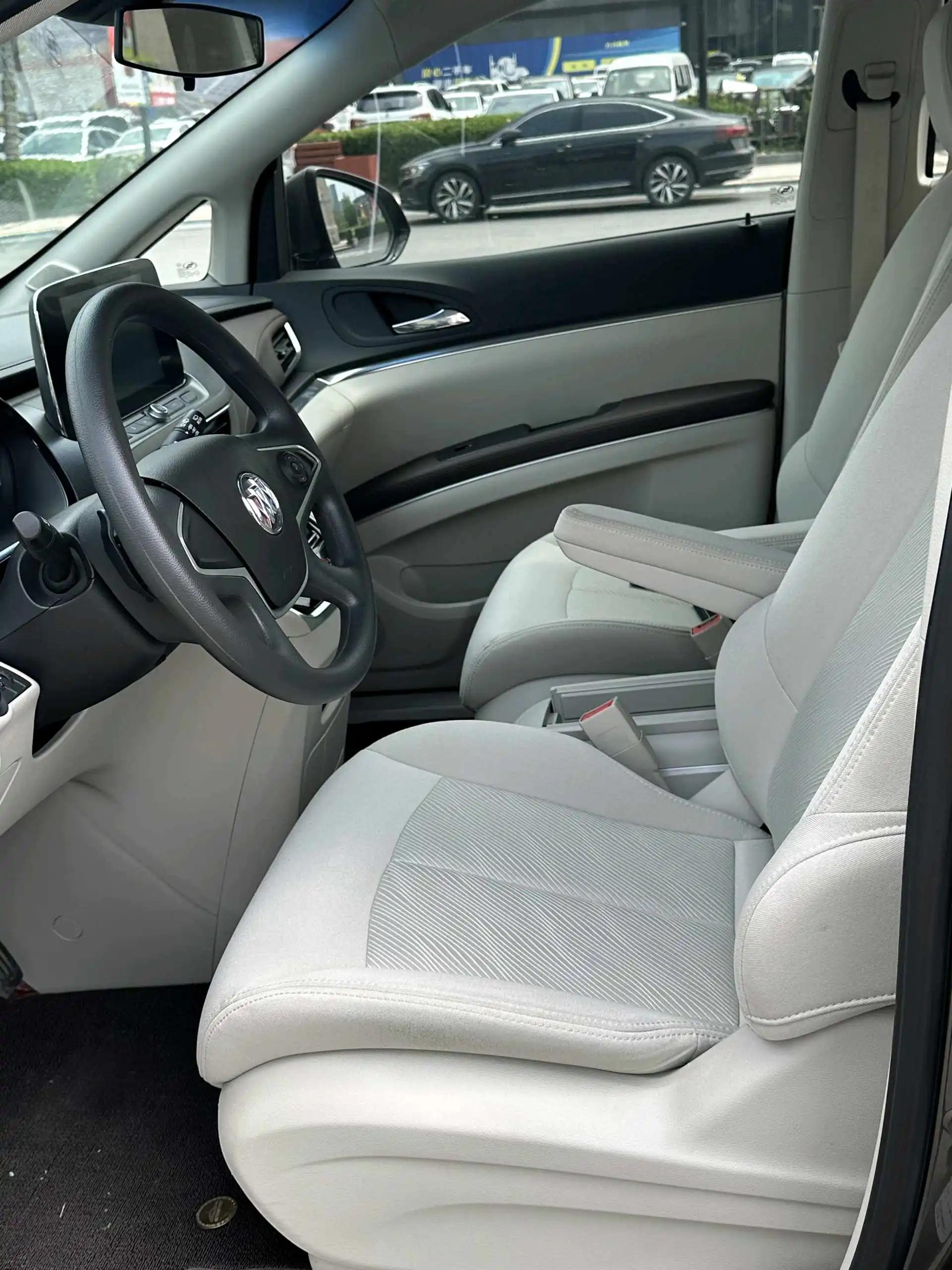 Buick GL8 2023 Land Business Class 652T Comfort Model 3