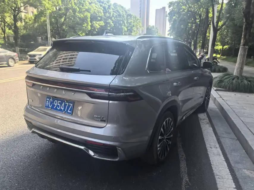 Geely 2026 XingyueL (Monjaro) 2.0TD Dongfang Yao Xiaohan Edition Automatic 3