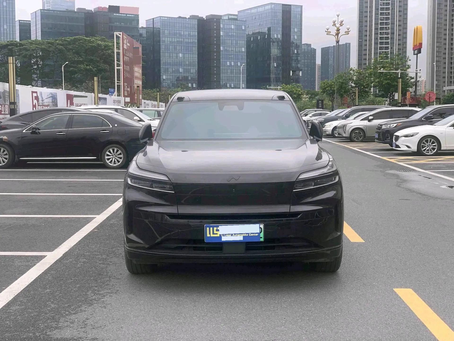 ONVO 2025 L90 Black Knight Special Edition Six-seater Automatic Gear 2