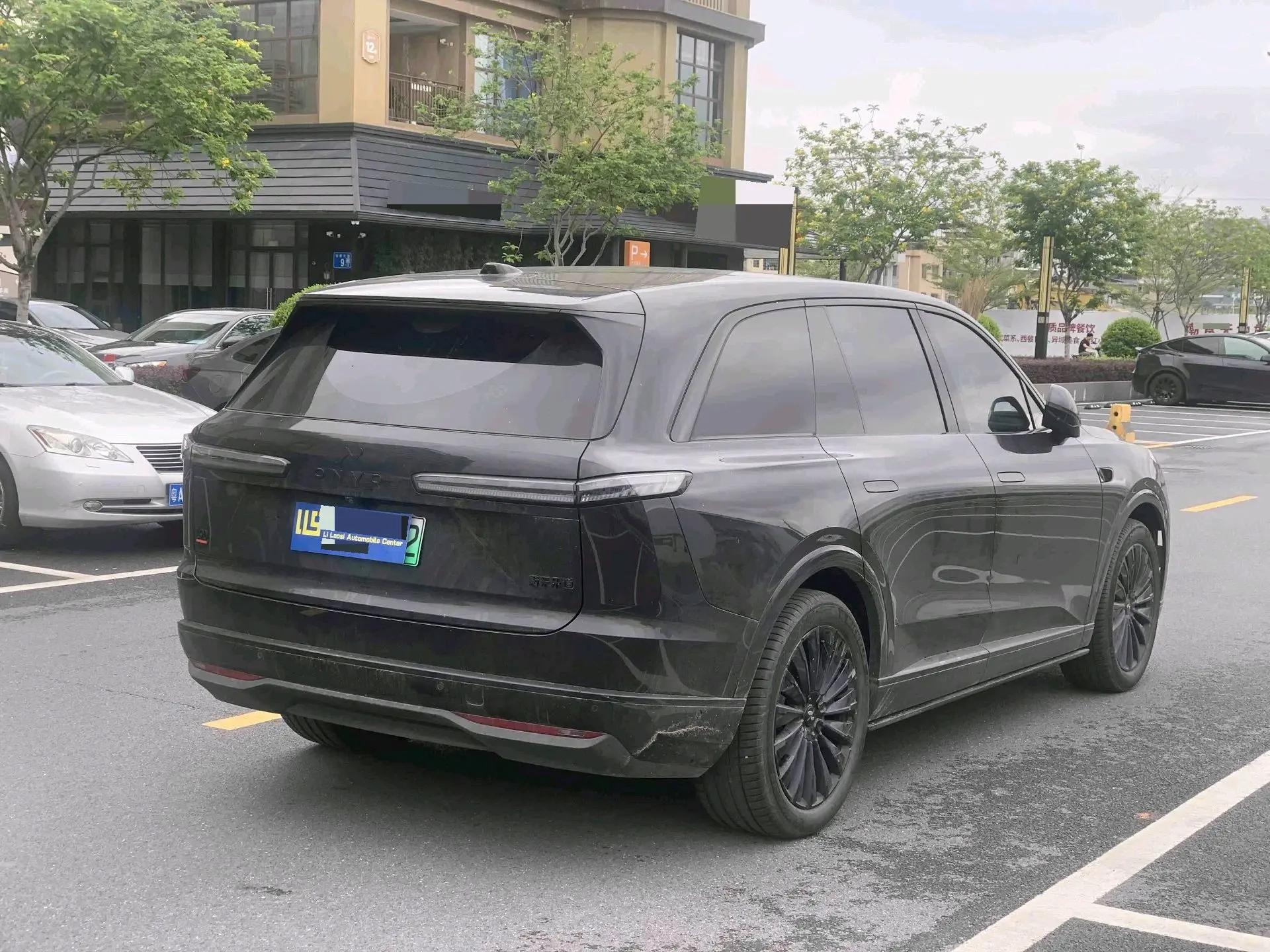 ONVO 2025 L90 Black Knight Special Edition Six-seater Automatic Gear 4