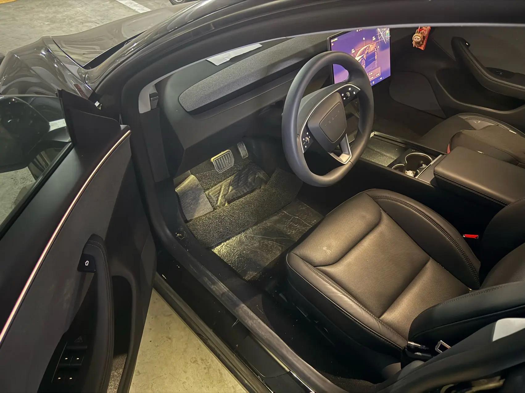 Tesla 2025 Model 3 Rear-Wheel Drive Automatic 4