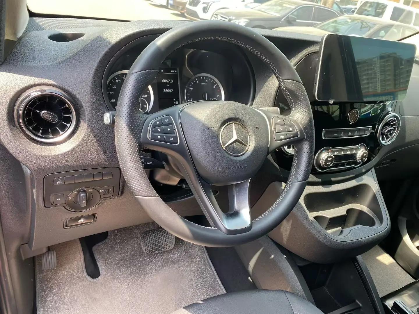 Mercedes Benz 2023 V-Class 2.0T Business Edition 7-Seater Automatic 5