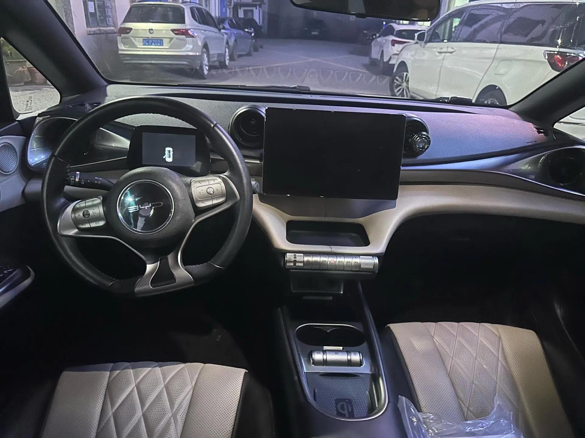 BYD 2023 Dolphin 420km Fashion Edition Automatic 8