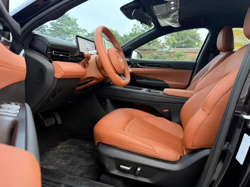 WuLing 2025 Starlight 1.5 Stepless 150km Intelligent Pilot Automatic Gear 7