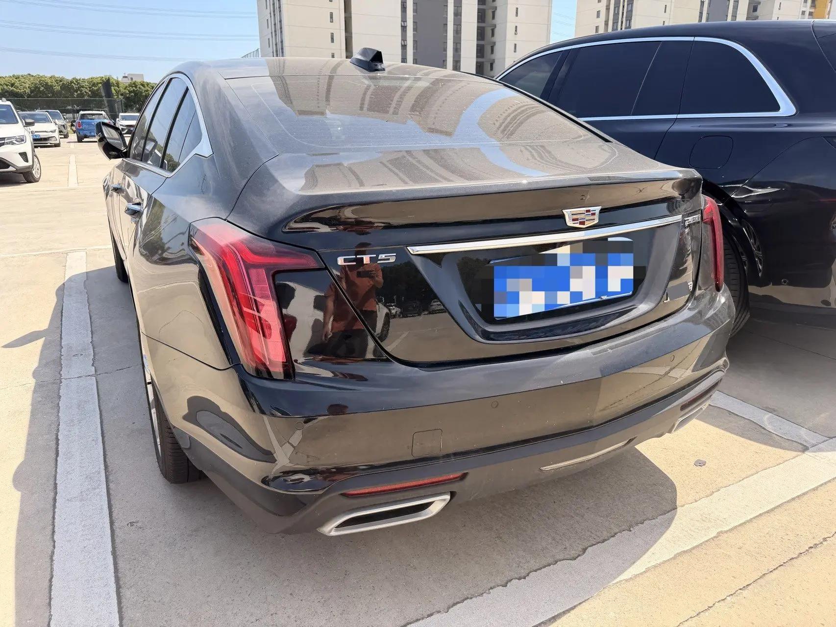 Cadillac CT5 2024 28T Luxury Pro 8