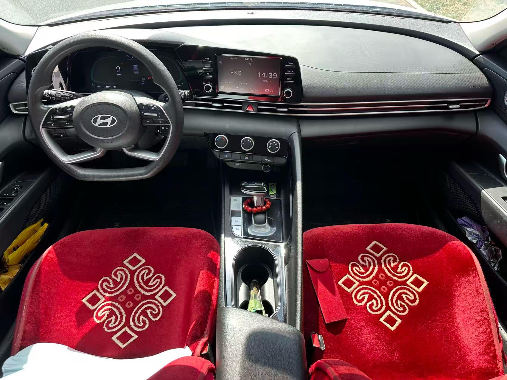 Elantra 2023 1.5L CVT GLS Leading Edition 6