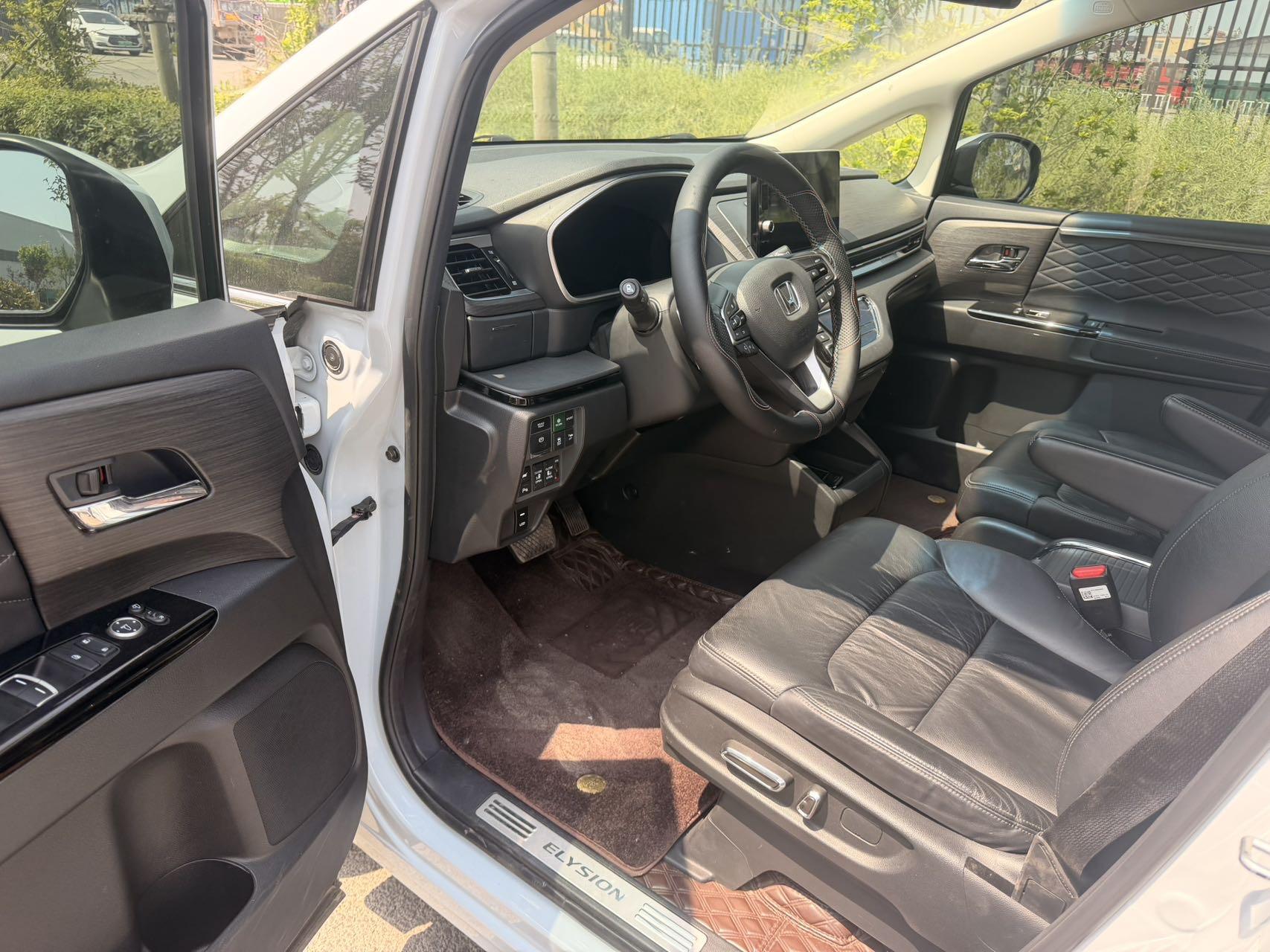 Honda 2024 Elysion e:HEV 2.0 CVT Luxury Edition Automatic 4