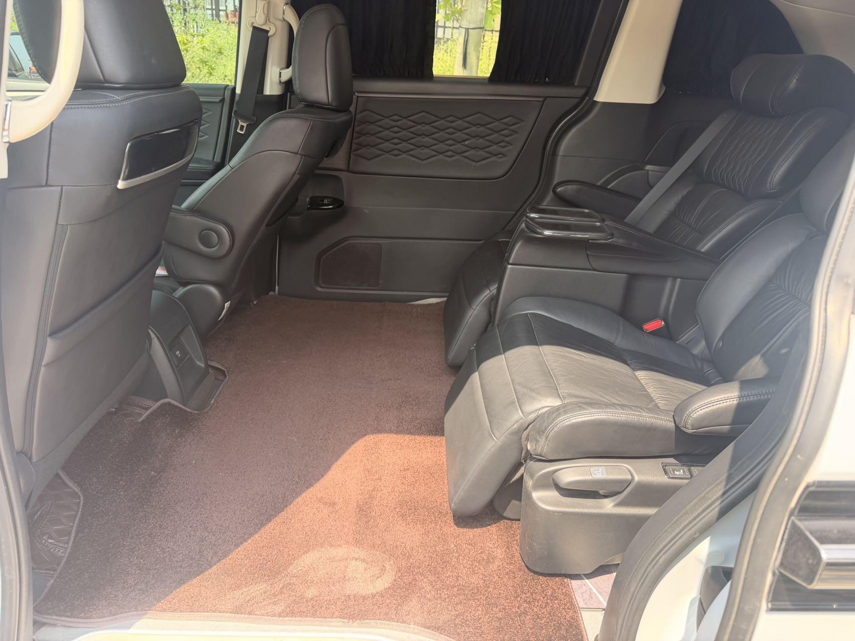 Honda 2024 Elysion e:HEV 2.0 CVT Luxury Edition Automatic 5